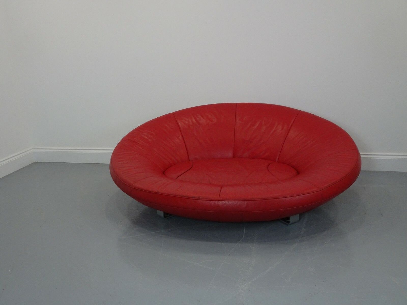 Desede Ds152 In  Stunning Sumptuous Classic Red Leather photo furniture
