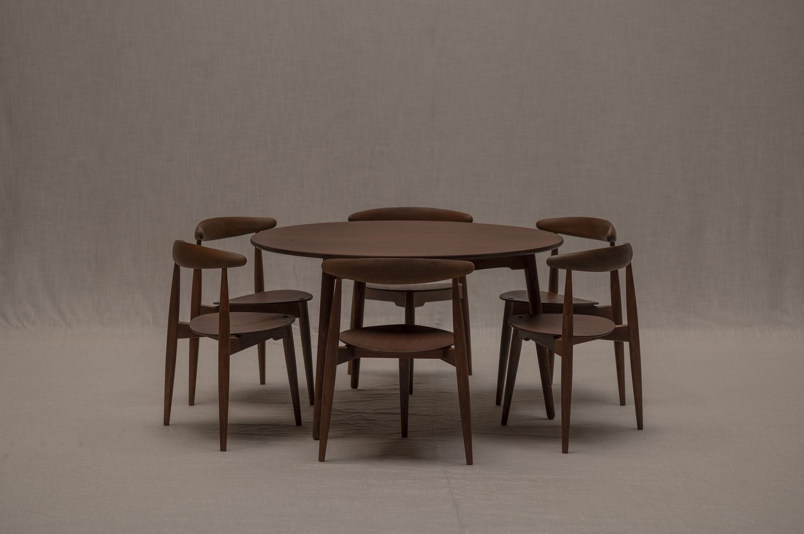 'Heart Dining Set' By Hans J. Wegner photo for sale