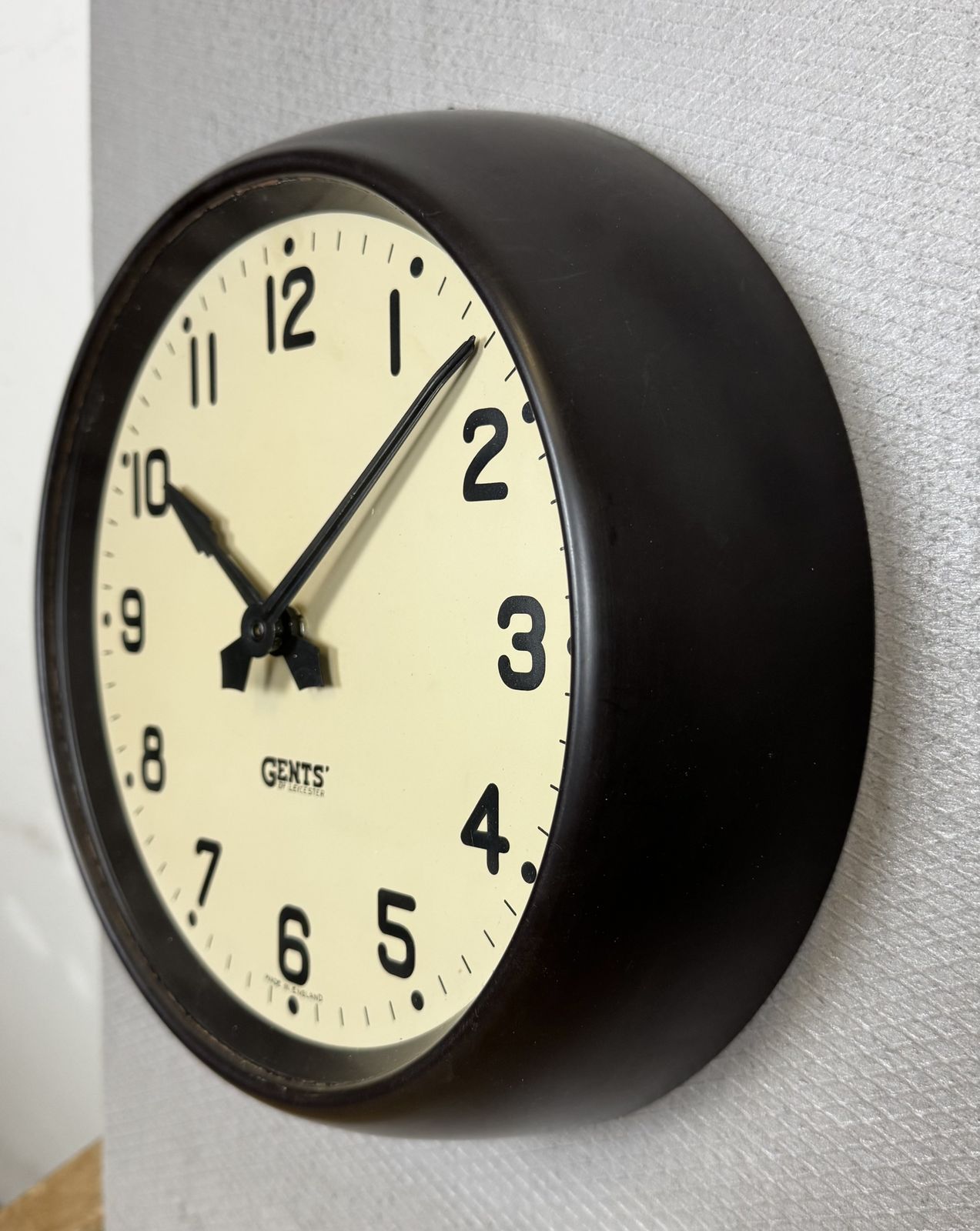 Vintage Brown Bakelite Wall Clock By Gents Of Leicester, 1950s photo vinterior