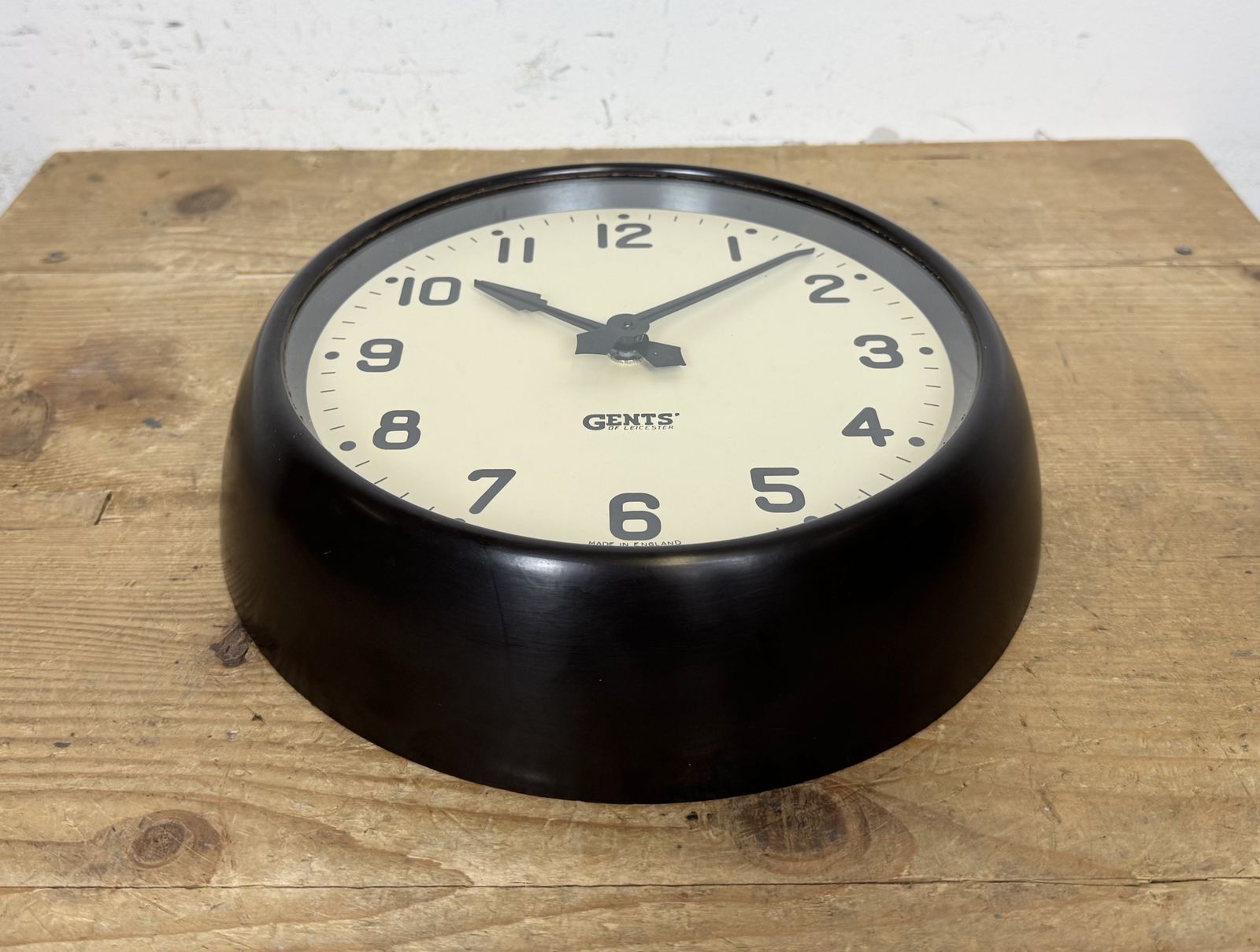 photo furniture Vintage Brown Bakelite Wall Clock By Gents Of Leicester, 1950s