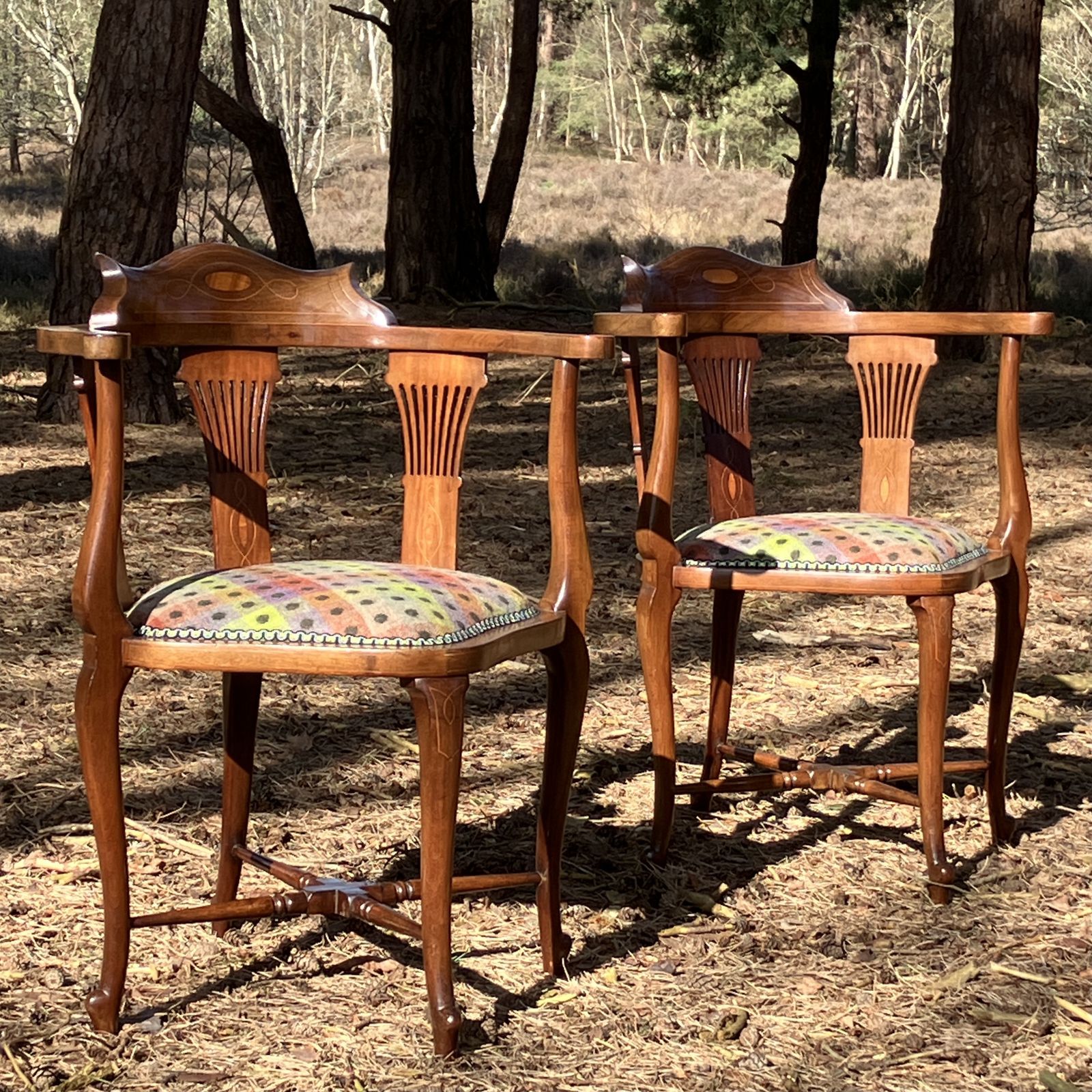 Super Quality Pair Of Edwardian Mahogany Corner Chairs, Circa 1900