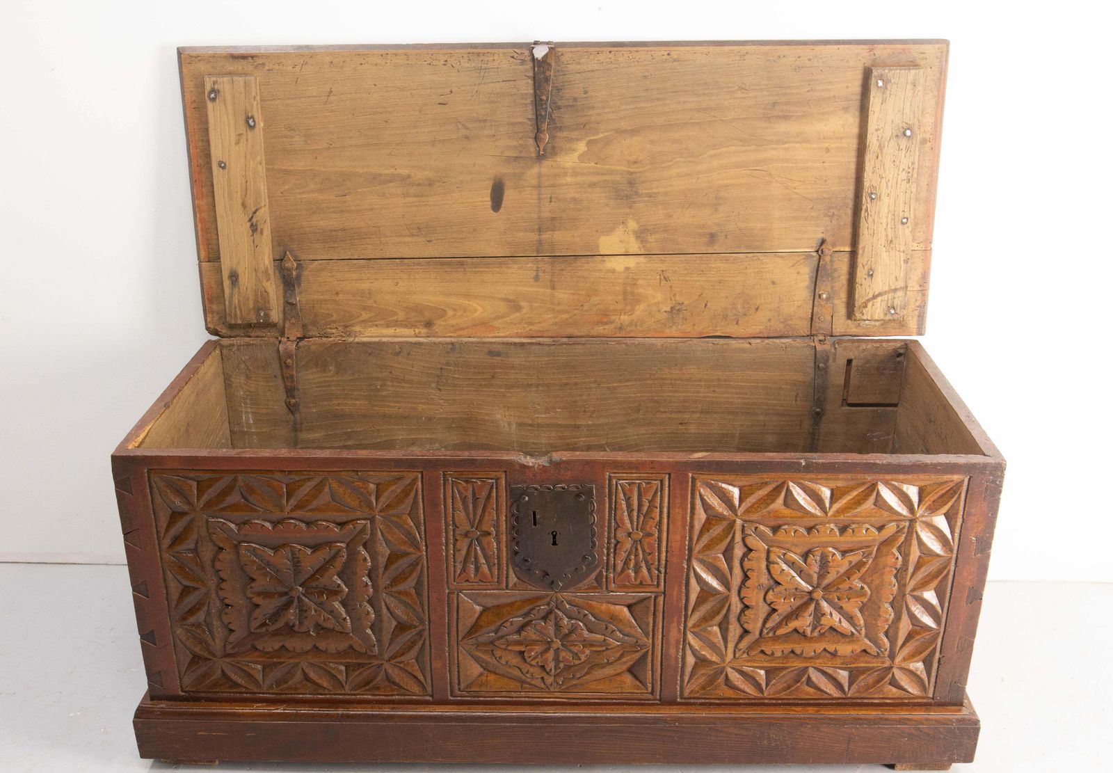 18th Century Chest Or Coffer Carved Oak, End Of Bed French Provincial photo vintage