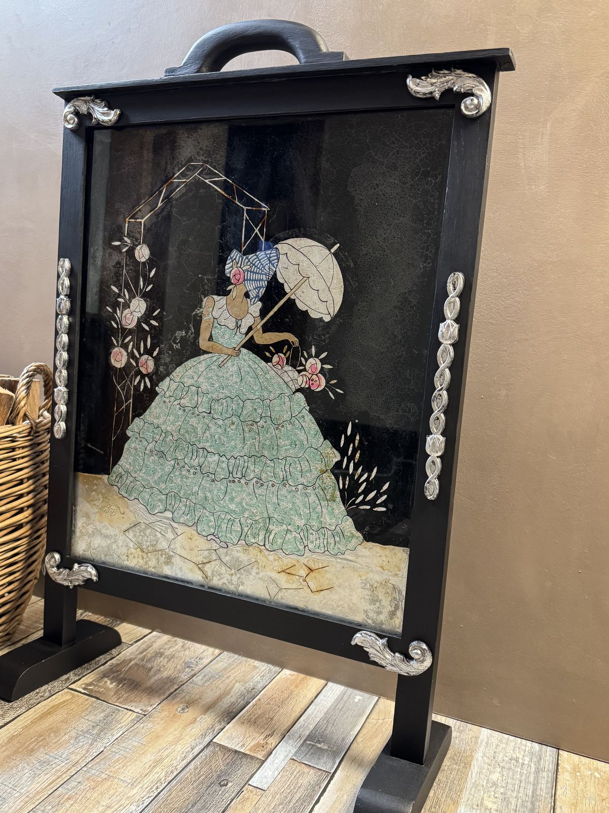 Elegant Glass Etching Fire Screen – Oak Frame With Silver Accents photo 100.0