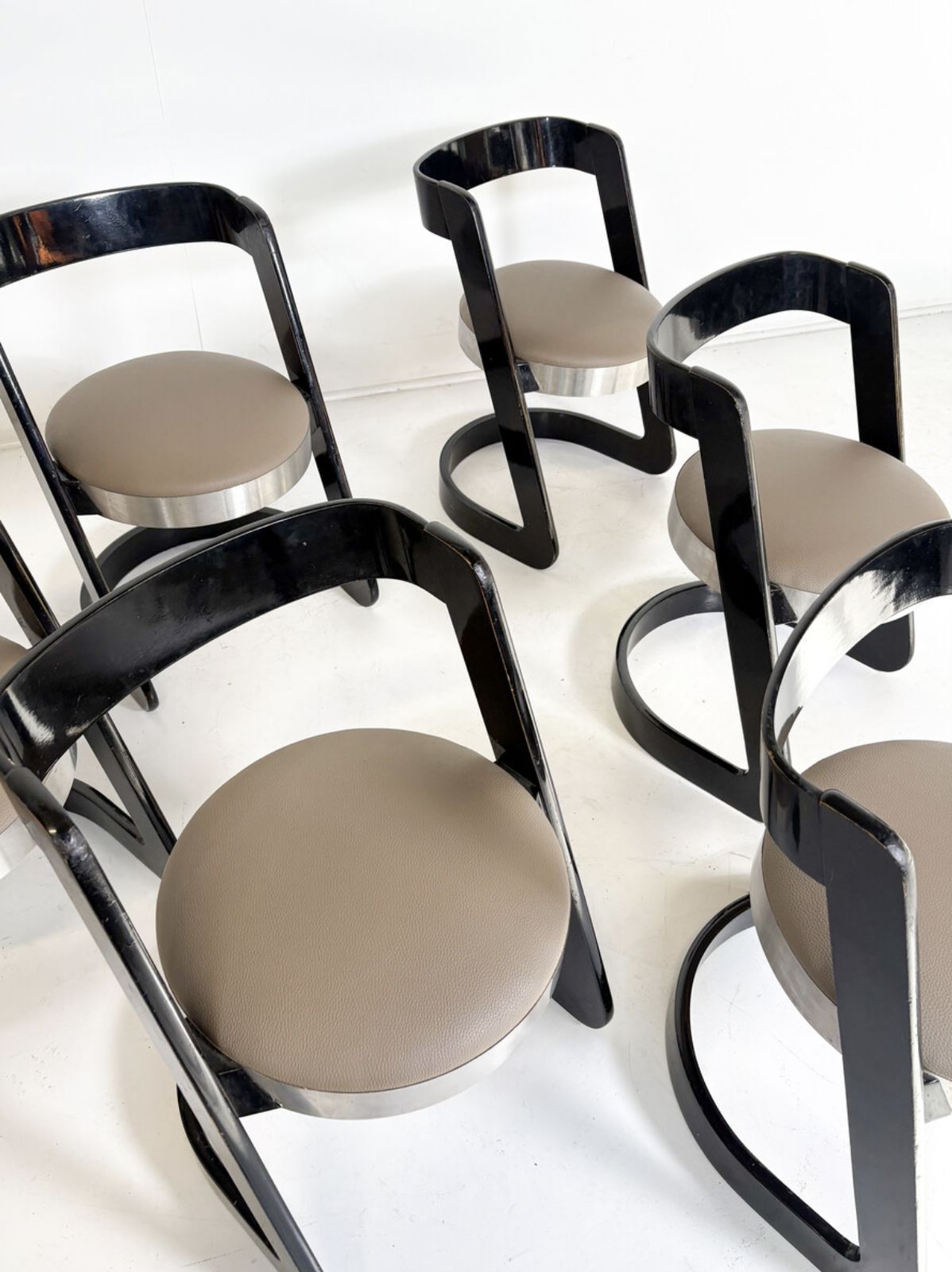photo furniture Mid Century Modern Set Of 6 Willy Rizzo Chairs For Mario Sabot, Italy, 1970s