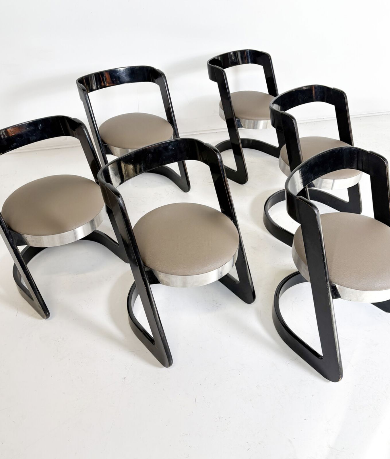 photo for sale Mid Century Modern Set Of 6 Willy Rizzo Chairs For Mario Sabot, Italy, 1970s