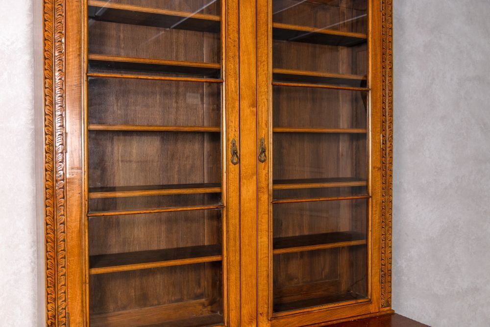 photo vintage Late Victorian Vintage Greenman Bookcase