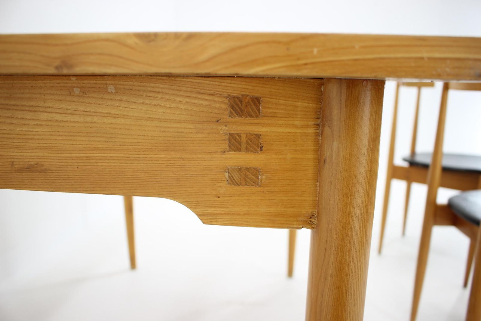 photo vintage 1960s Rare Alan Fuchs Dining Set By Uluv, Czechoslovakia