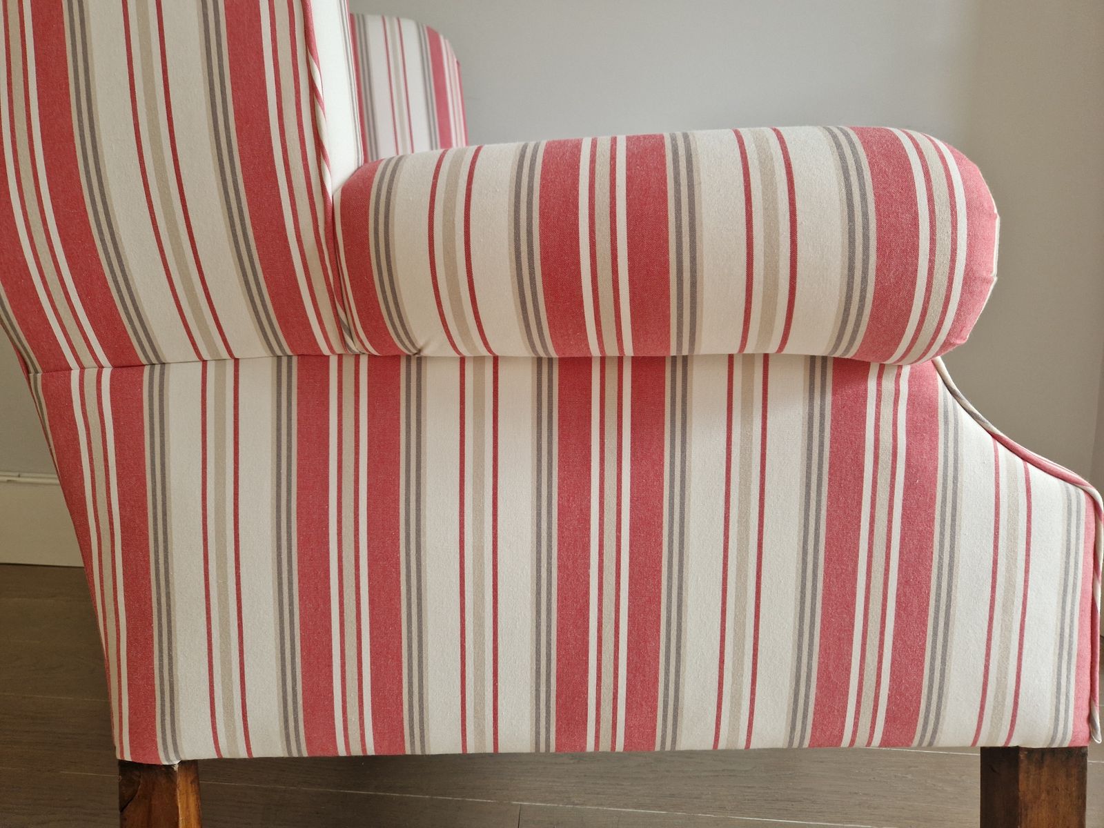 photo furniture Exquisite Wingback Armchair In Jane Churchill Red Stripes