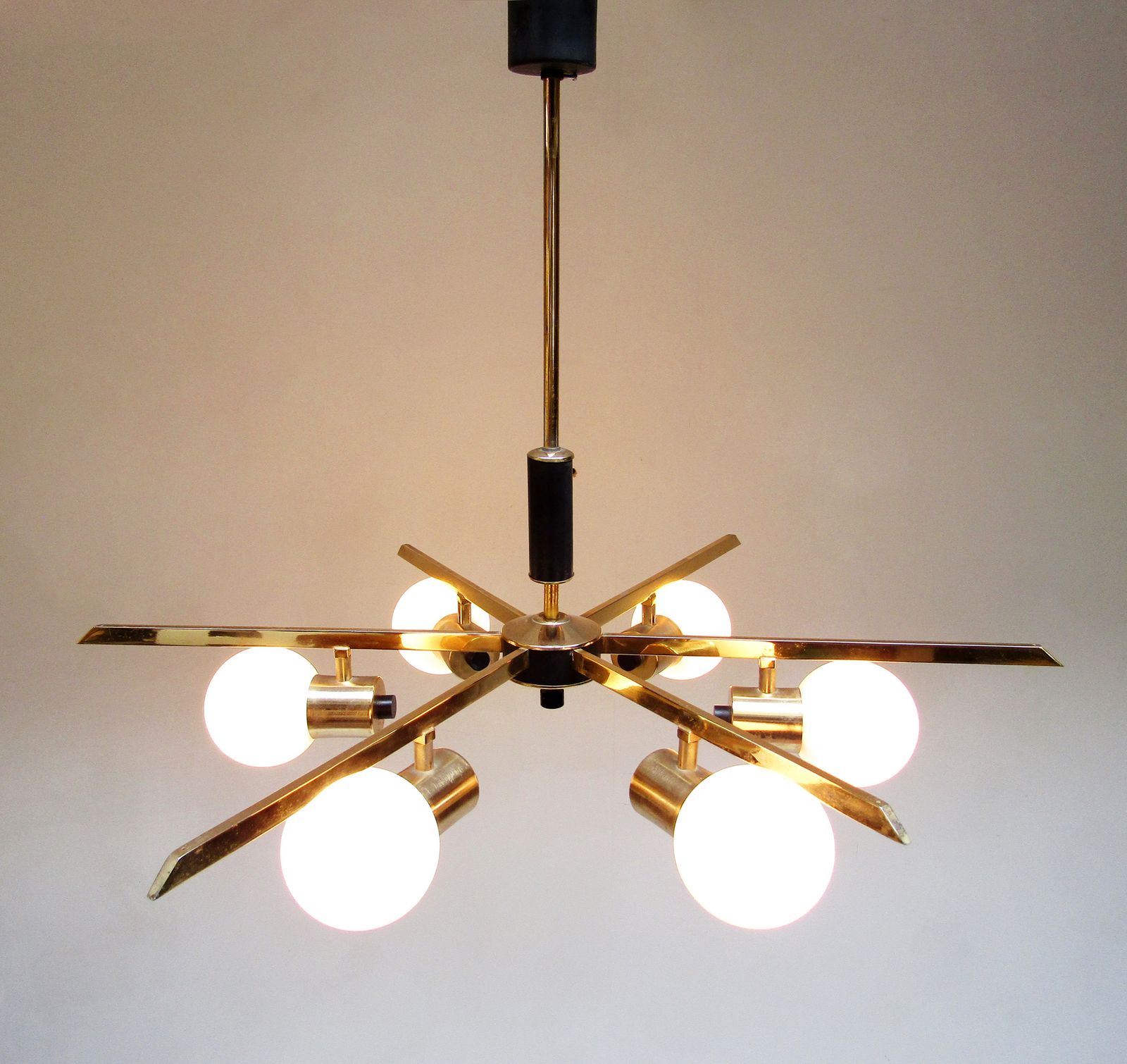 Large 1960s French Starburst Chandelier In Brass And Black By Maison Arlus photo buy
