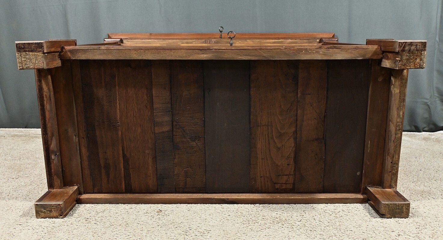 photo vintage Mahogany Veneer Sideboard, Directoire Period – Early 19th Century