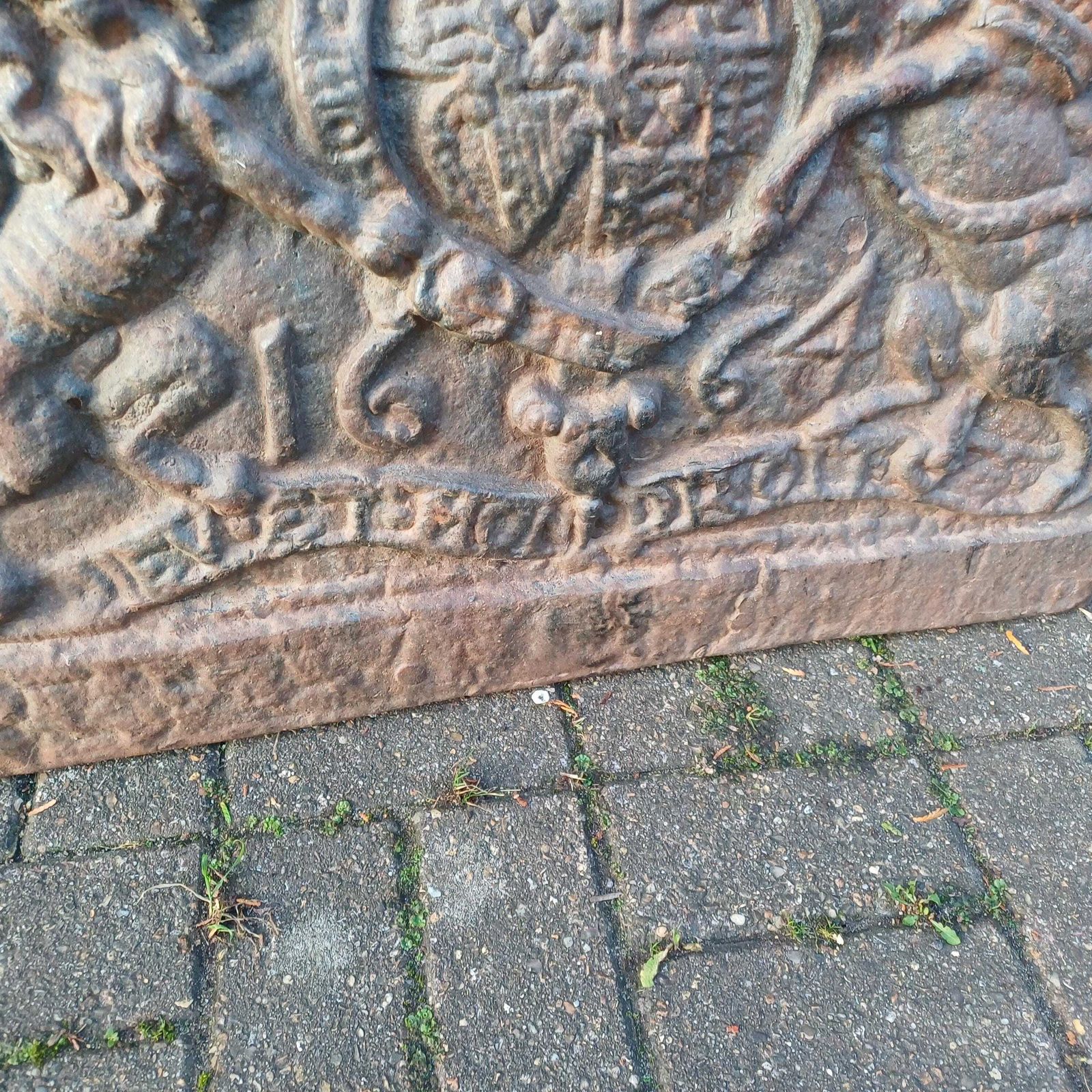 Huge Breathtaking 53 Kg Solid Iron Fire Back Historical Aesthetics 'God And My Right' 17th Or 18th Century photo vinterior