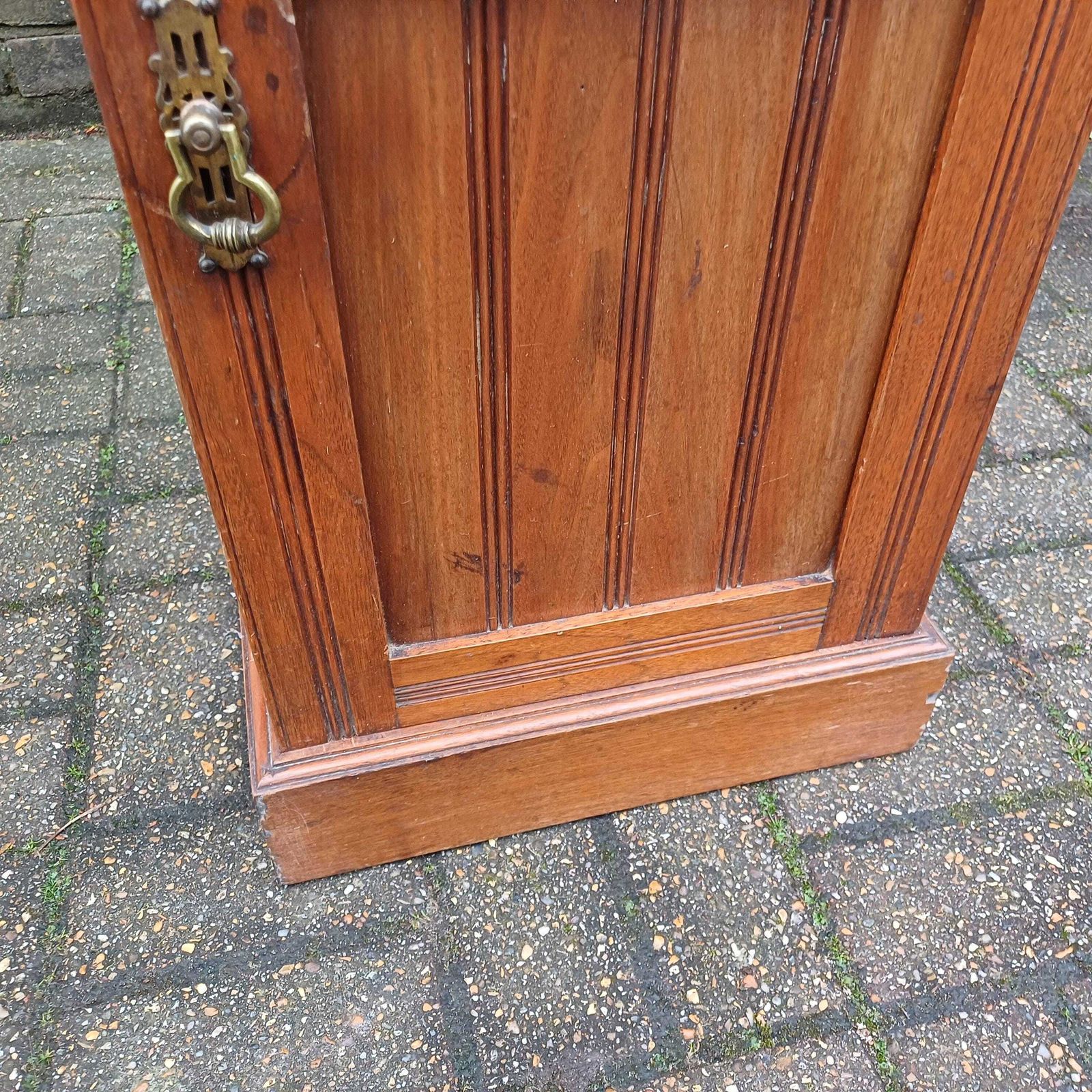 photo furniture Top Quality Vintage Late Victorian Walnut Bedside Or Pot Cupboard