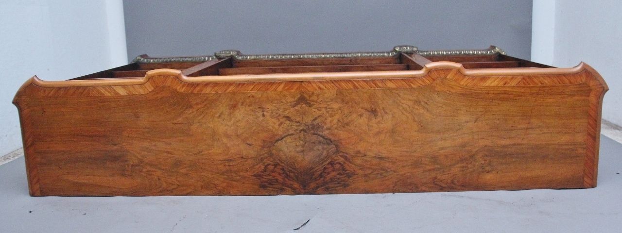 photo vinterior 19th Century Walnut And Ormolu Open Bookcase By Johnstone And Jeanes