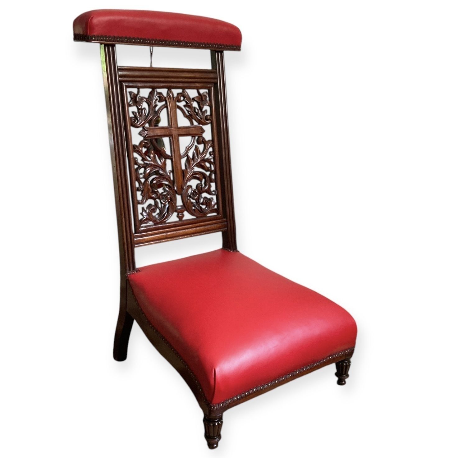 Antique William IV Era Prayer Chair / Prie Dieu In Walnut Fully Restored And Upholstered In Italian Leather With A Tassel photo for sale