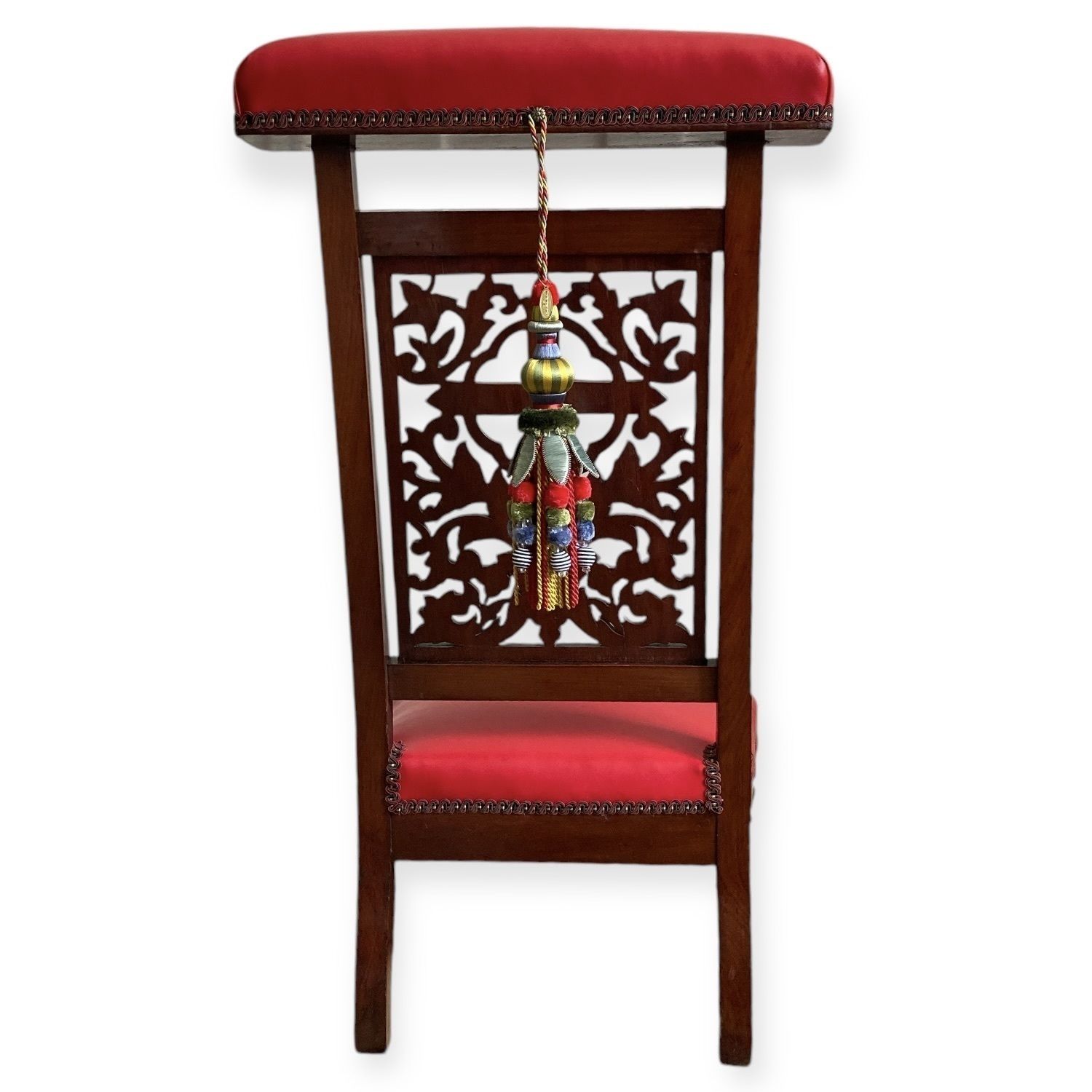 Antique William IV Era Prayer Chair / Prie Dieu In Walnut Fully Restored And Upholstered In Italian Leather With A Tassel photo vinterior