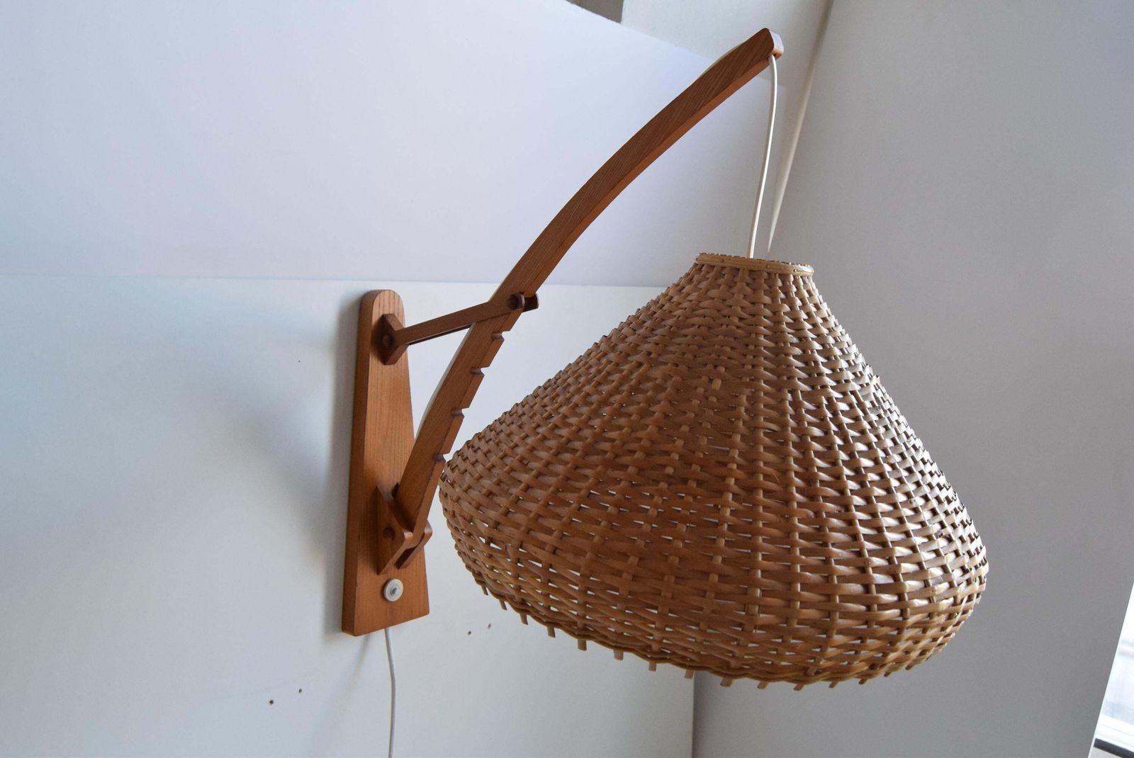 Adjustable Wooden Wall Lamp 1960s By Pokrok žilina, Czechoslovakia. photo 472.0