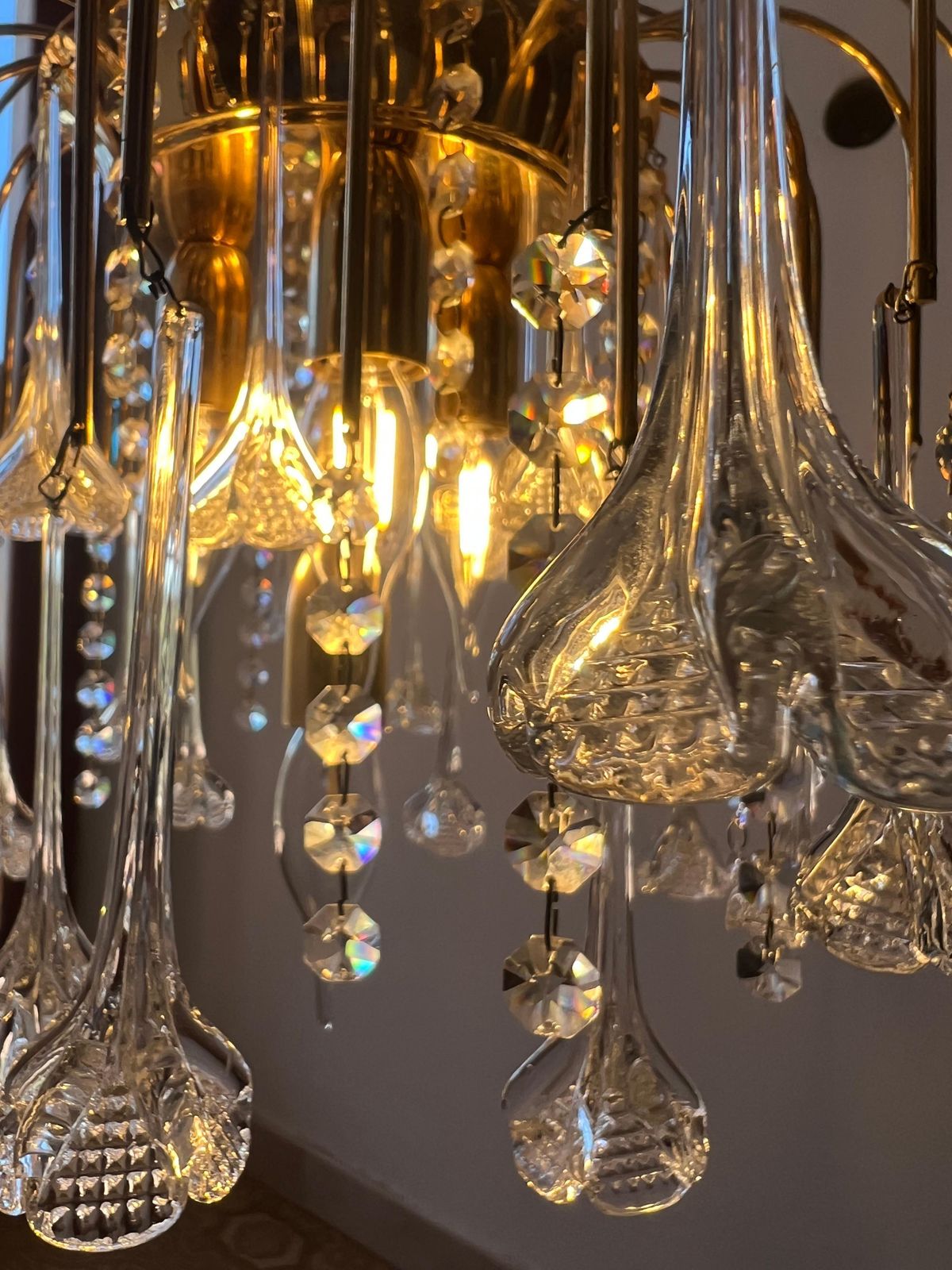 photo vinterior Grace Kelly's Tears Murano Chandelier 1980s