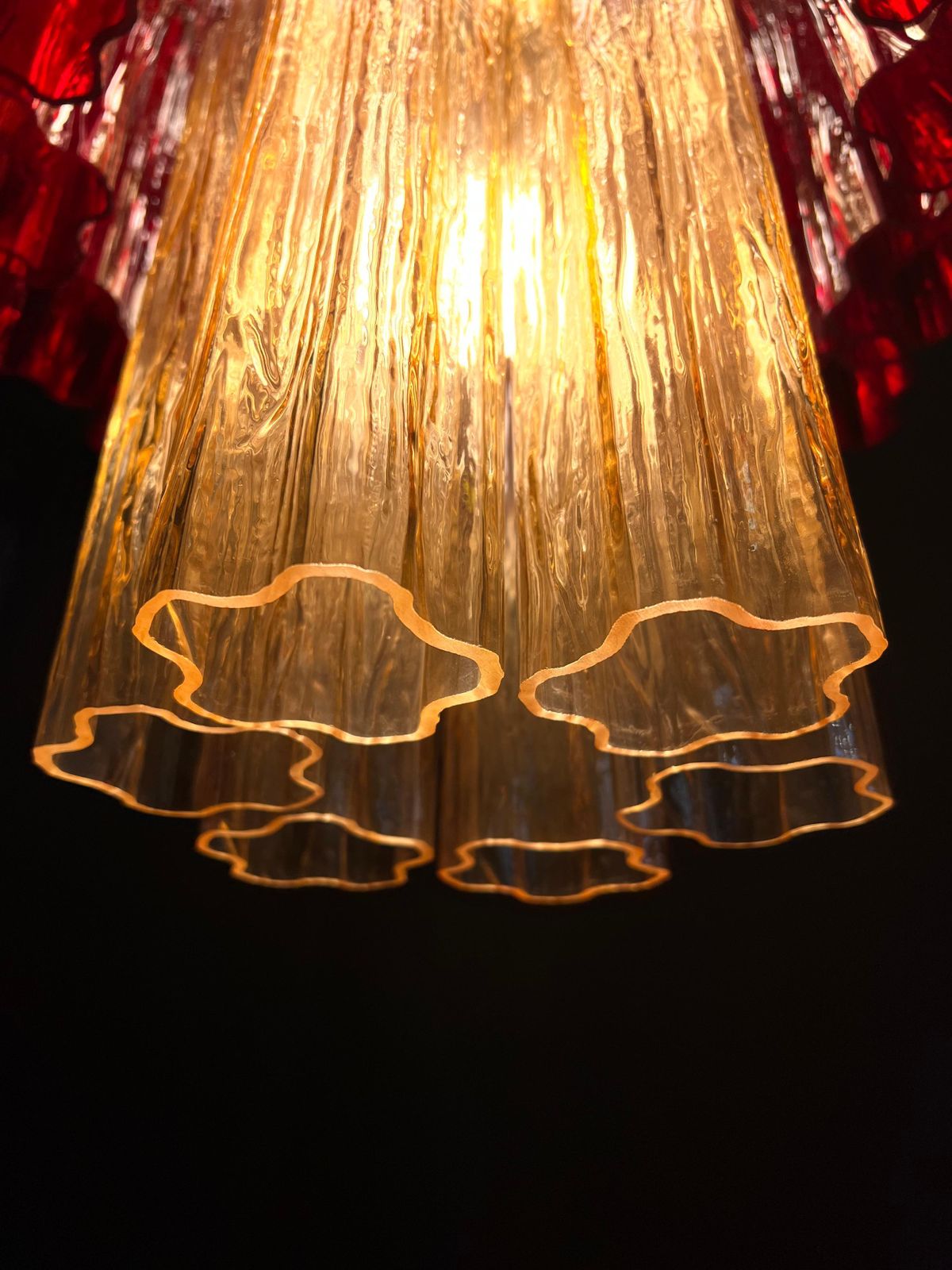 photo furniture Amazing Red And Gold Chandelier By Valentina Planta, Murano