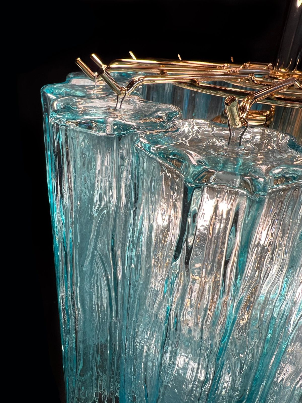 photo furniture Elegant Italian Blue Chandelier By Valentina Planta, Murano