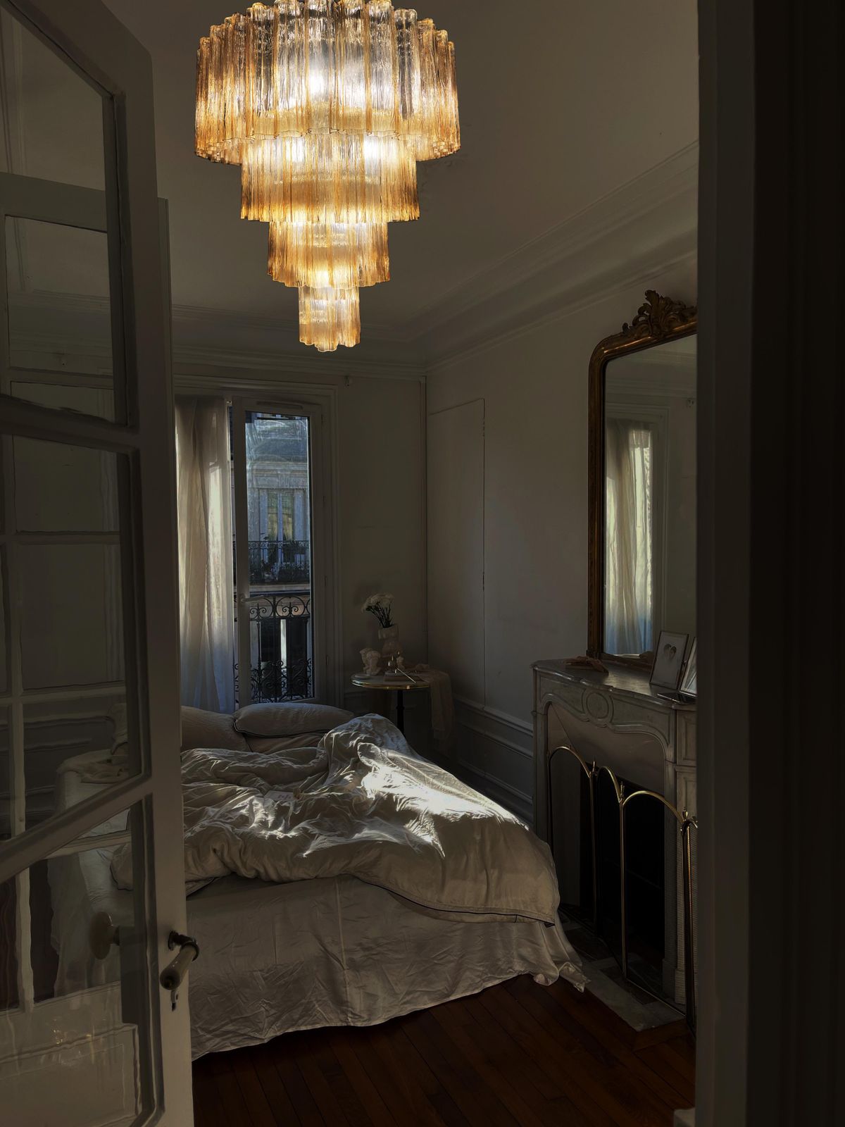 Elegant And Charming Pair Of Italian Chandeliers By Valentina Planta, Murano photo buy