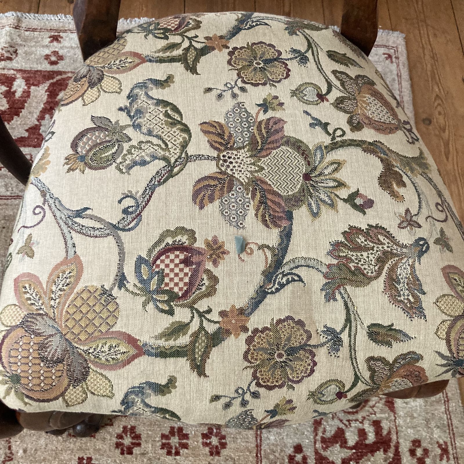 Beautiful Victorian Balloon Back Chair photo vinterior