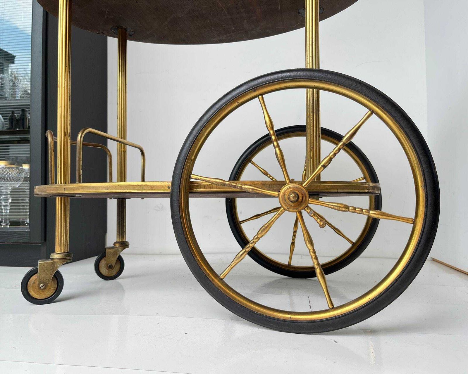 photo for sale Messing Barcart Frans | Groen Marmer Decor | Restaurant Hotel