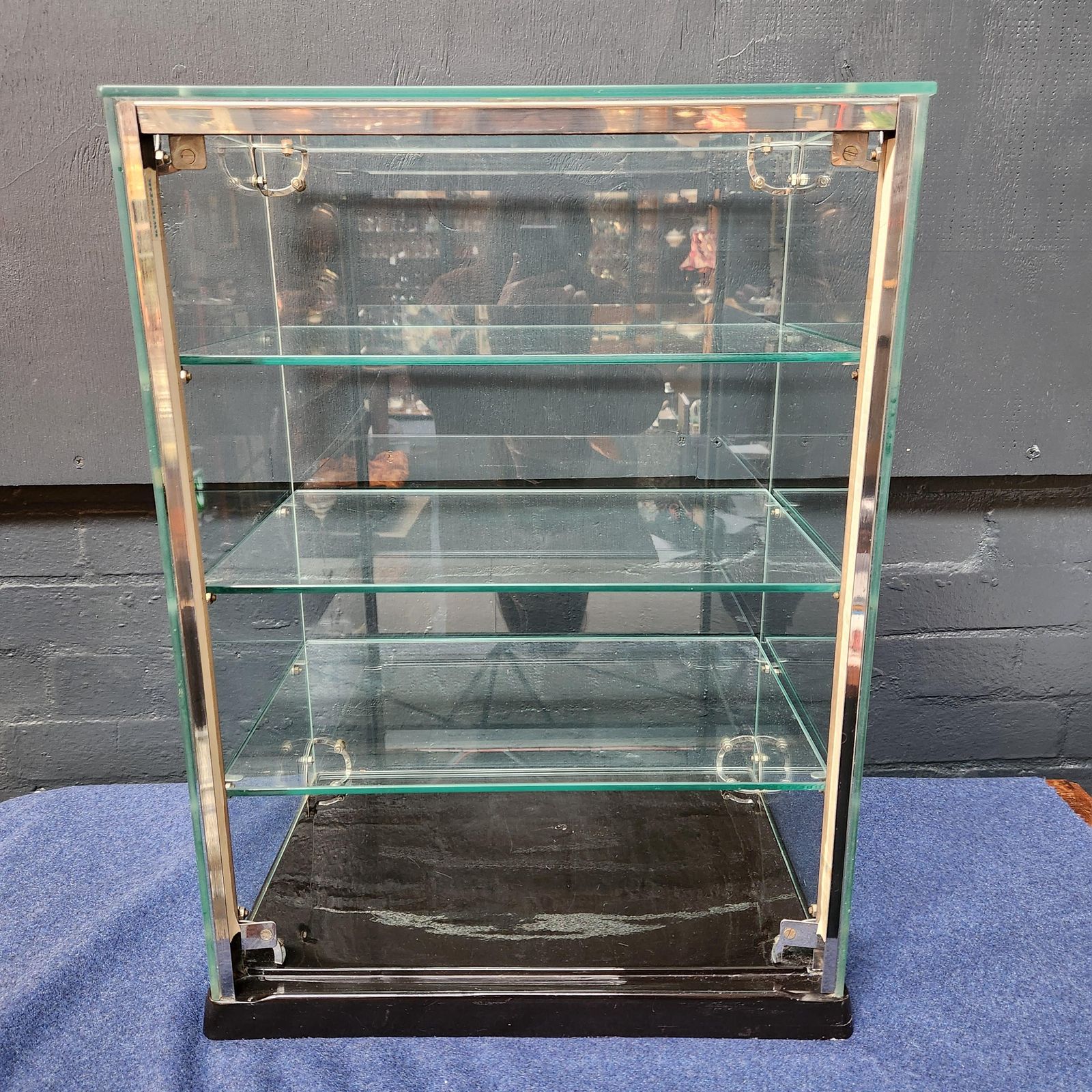 Mid 20thc Seal Brand Retail Counter Top Display Cabinet photo vintage
