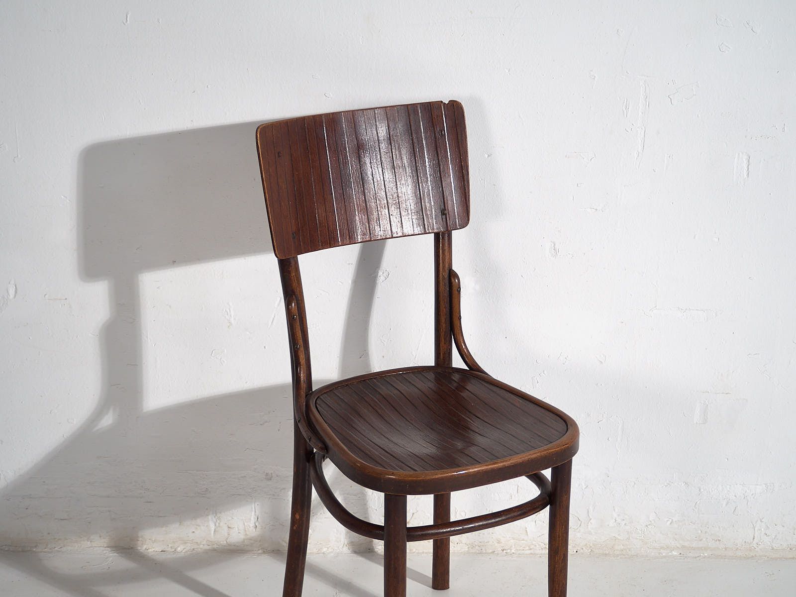 Antique Bentwood Chairs (C.1940). Set Of 4 Pieces #5 photo vintage