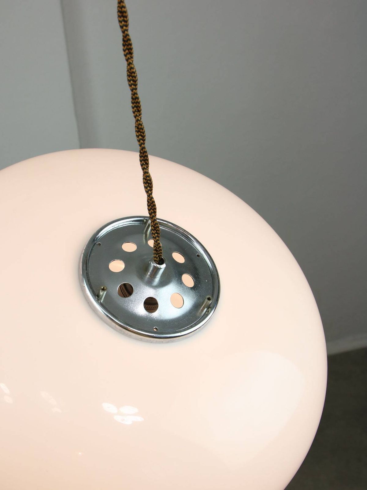 Lighting Italian White Medusa Pendant Lamp By Luigi Massoni For Guzzini, 1970s photo