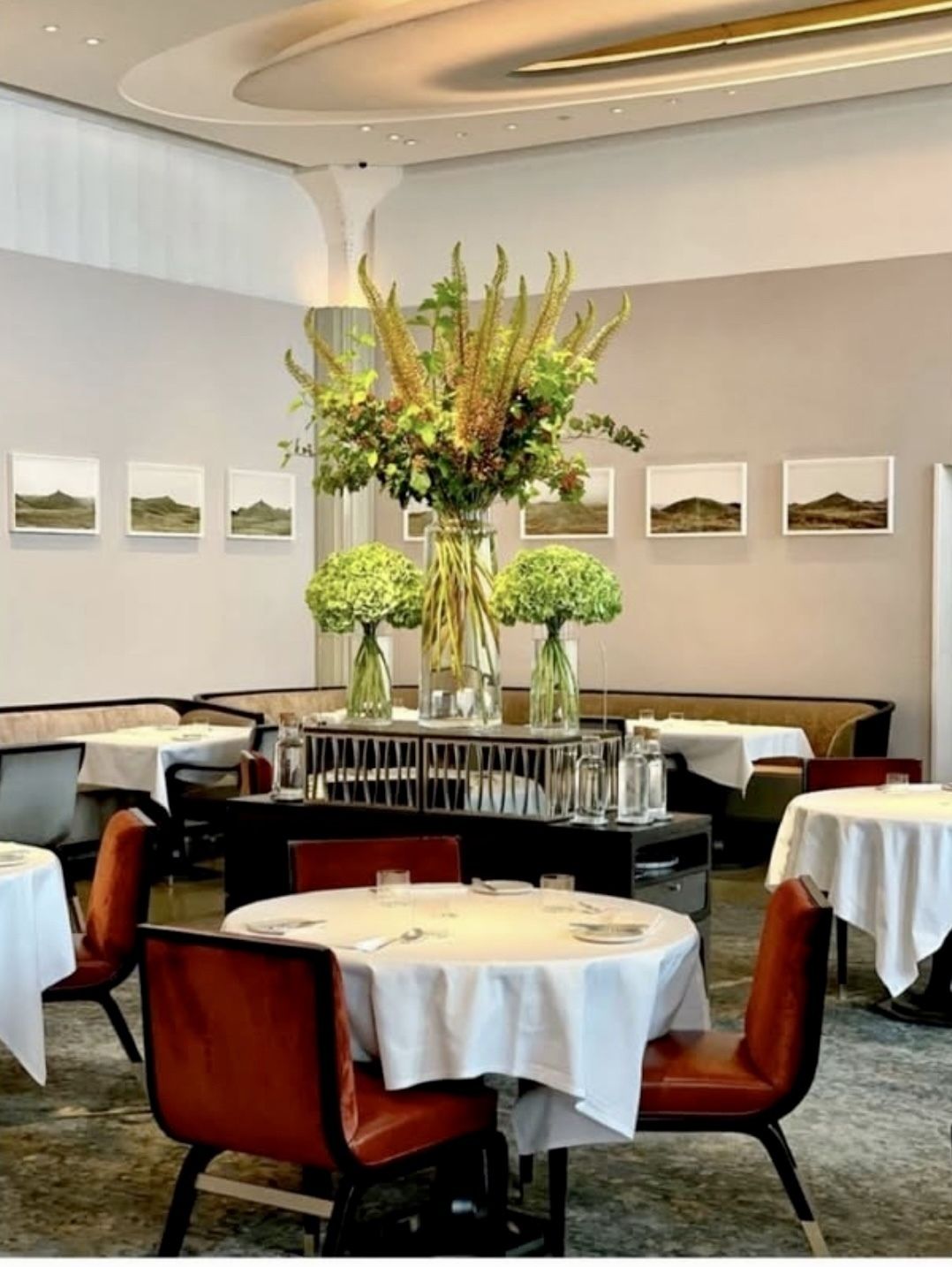 photo vinterior Set Of 6 Exceptionally Comfortable Ben Whistler Leather & Velvet Dining Chairs.