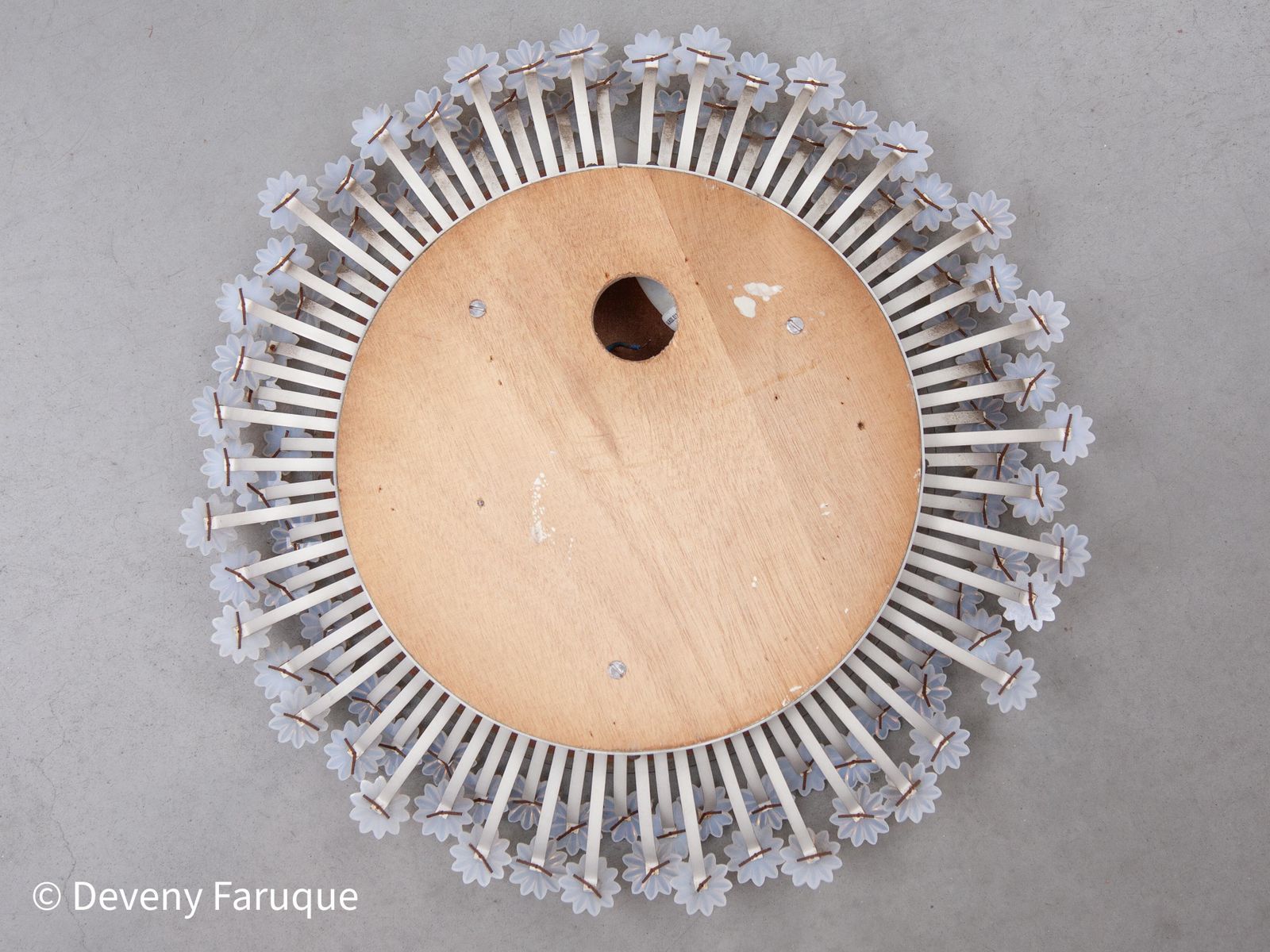 Illuminated Flower Wall Mounted Round Mirror By Münchner Zierspiegel, 1960s photo vintage