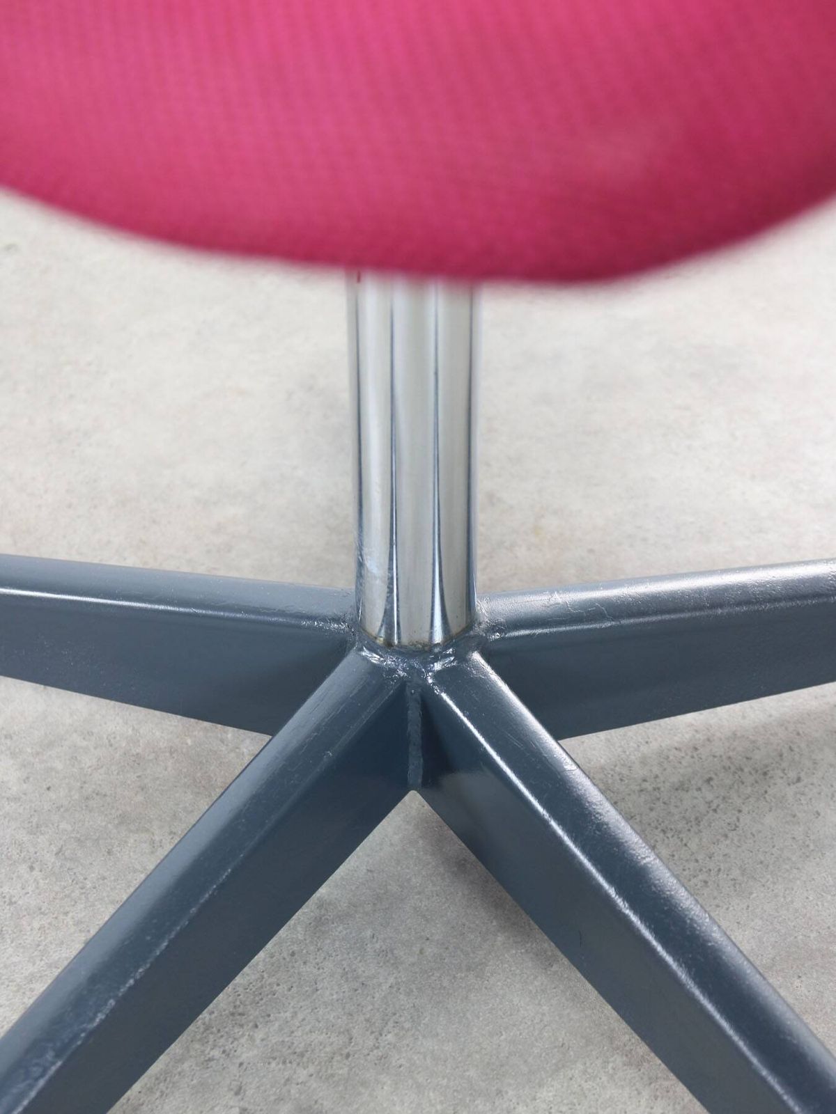 photo buy Pink Shell Swivel Chair By Niko Kralj For Stol Kamnik, 1970s