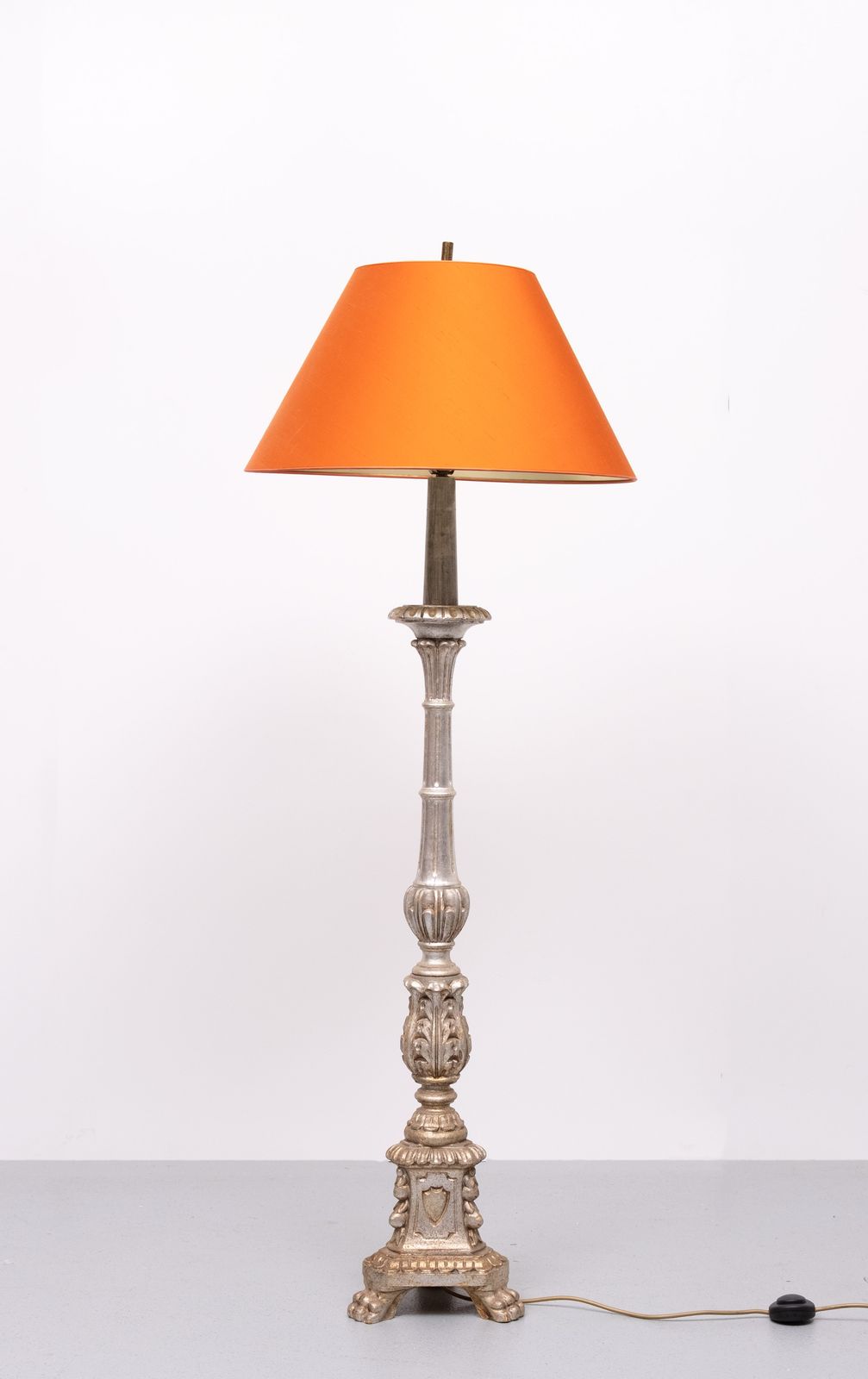 Italian Baroque Carved Wooden Floor Lamp 1970s photo furniture