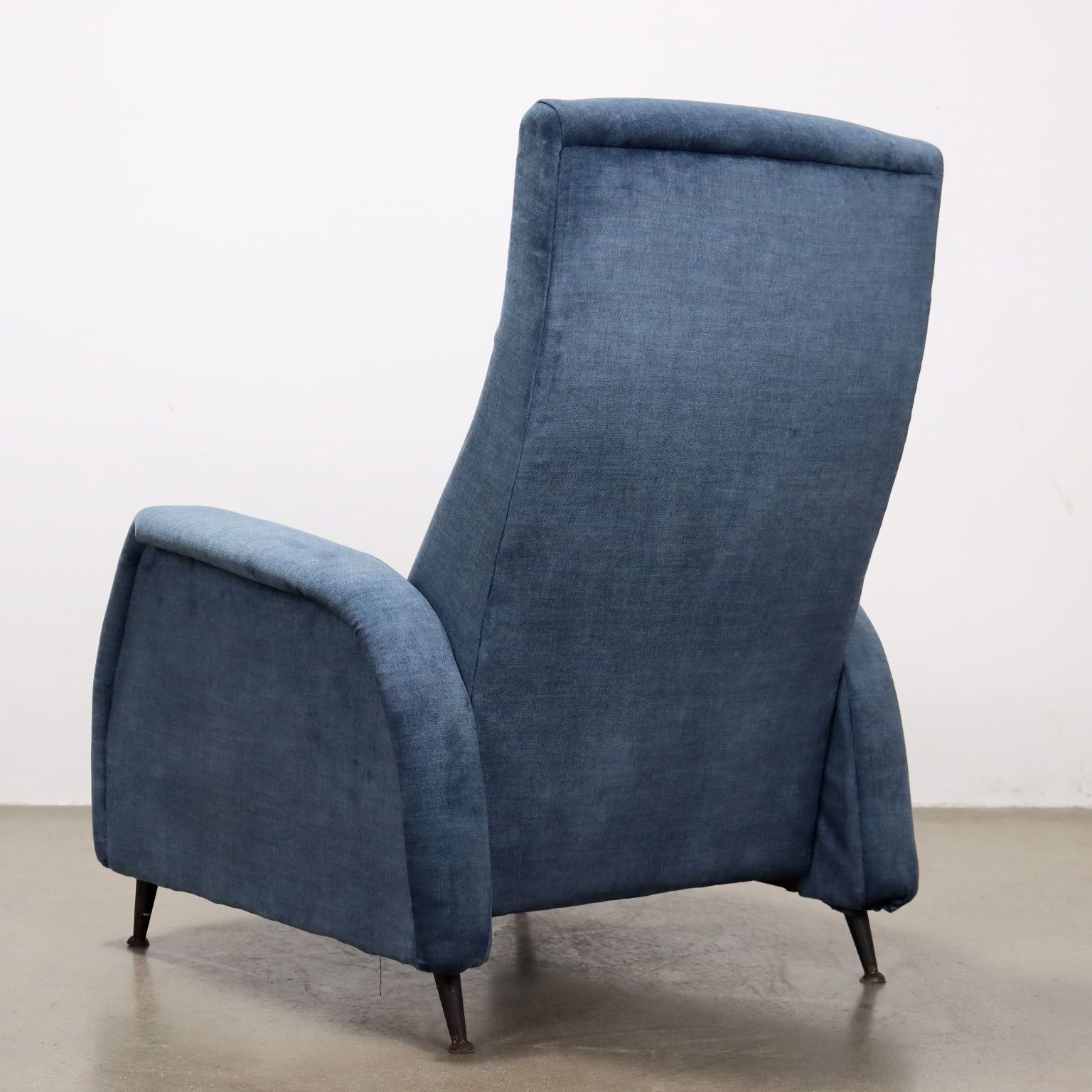 photo furniture Poltrona Reclinabile Anni 60
