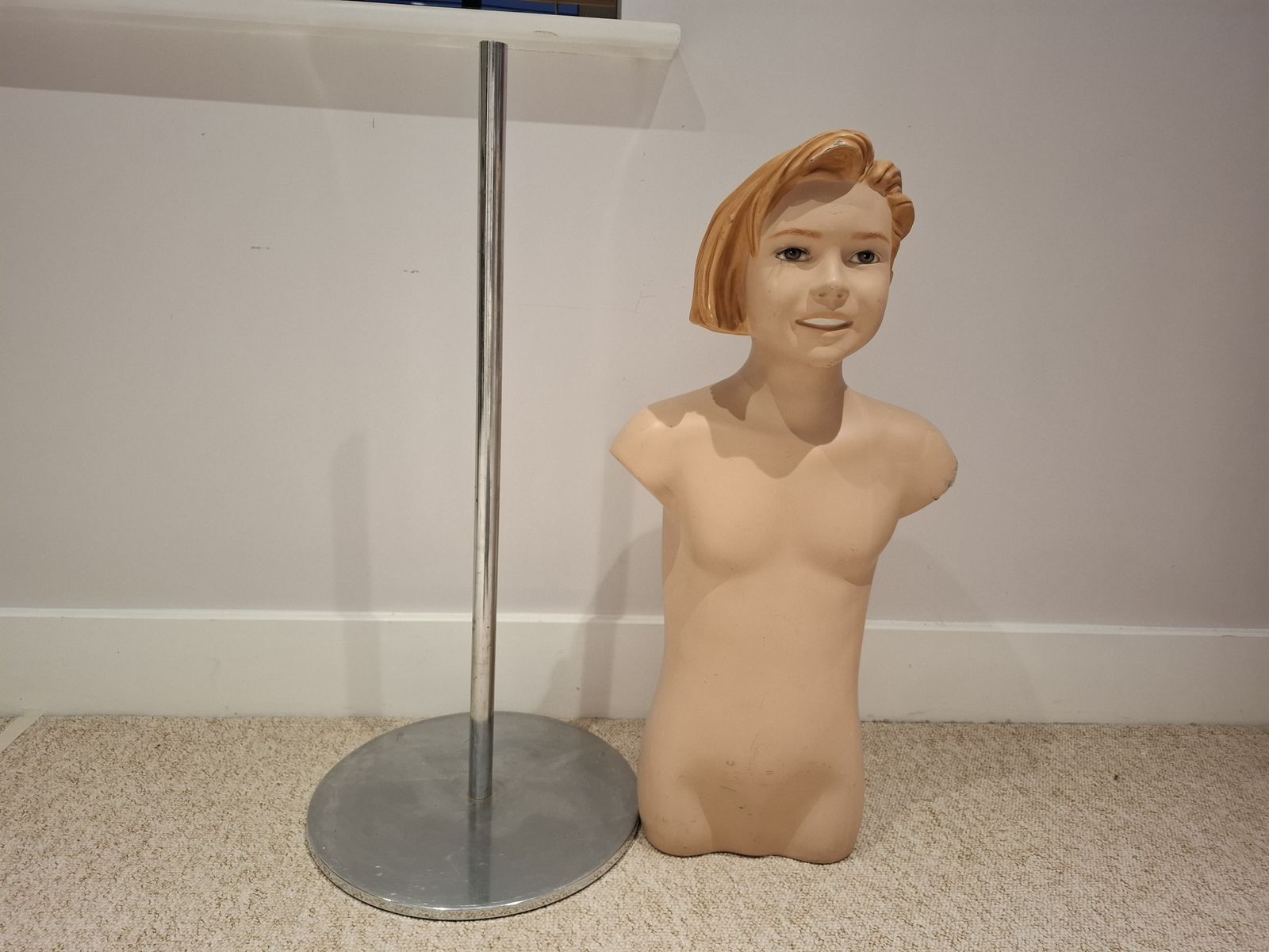 Charming Vintage Child Torso Mannequin – Early 20th Century French photo furniture