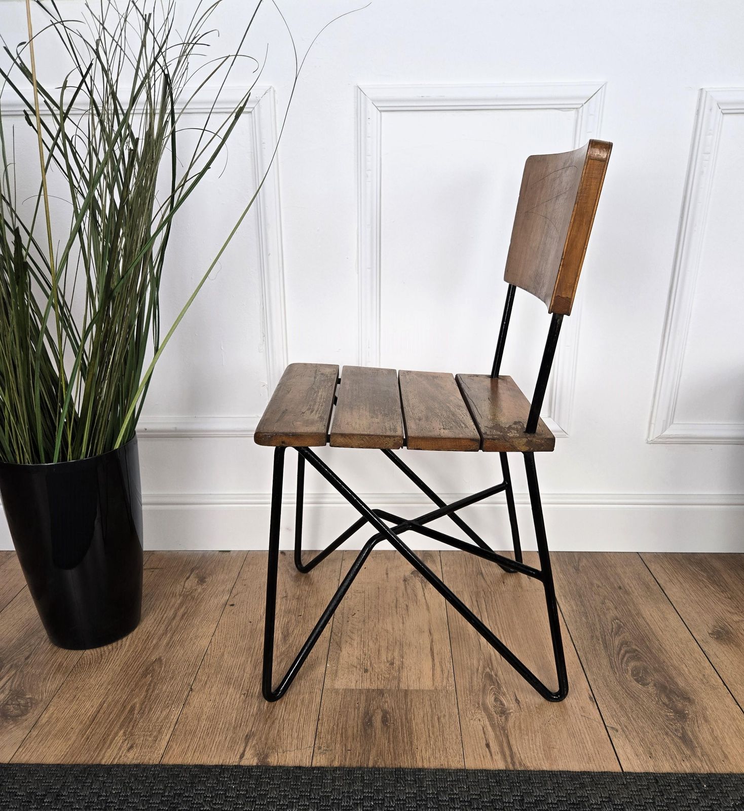 Mid Century Modern Italian Walnut Wood Side Lounge Chair photo vinterior