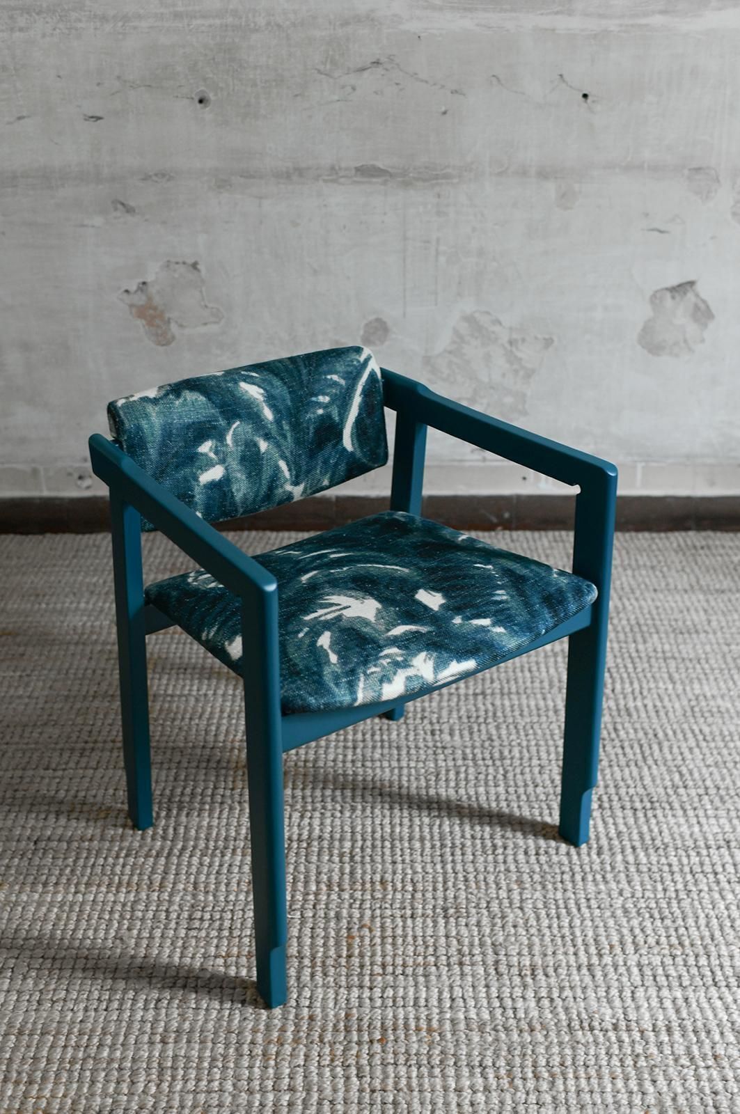 Set Of Six 1960s Lacquered Wood Chairs photo Furniture