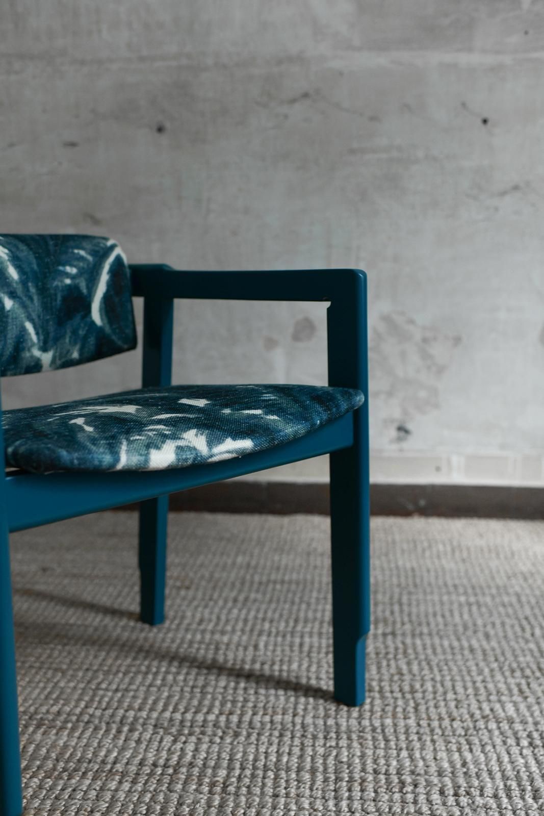 photo for sale Set Of Six 1960s Lacquered Wood Chairs