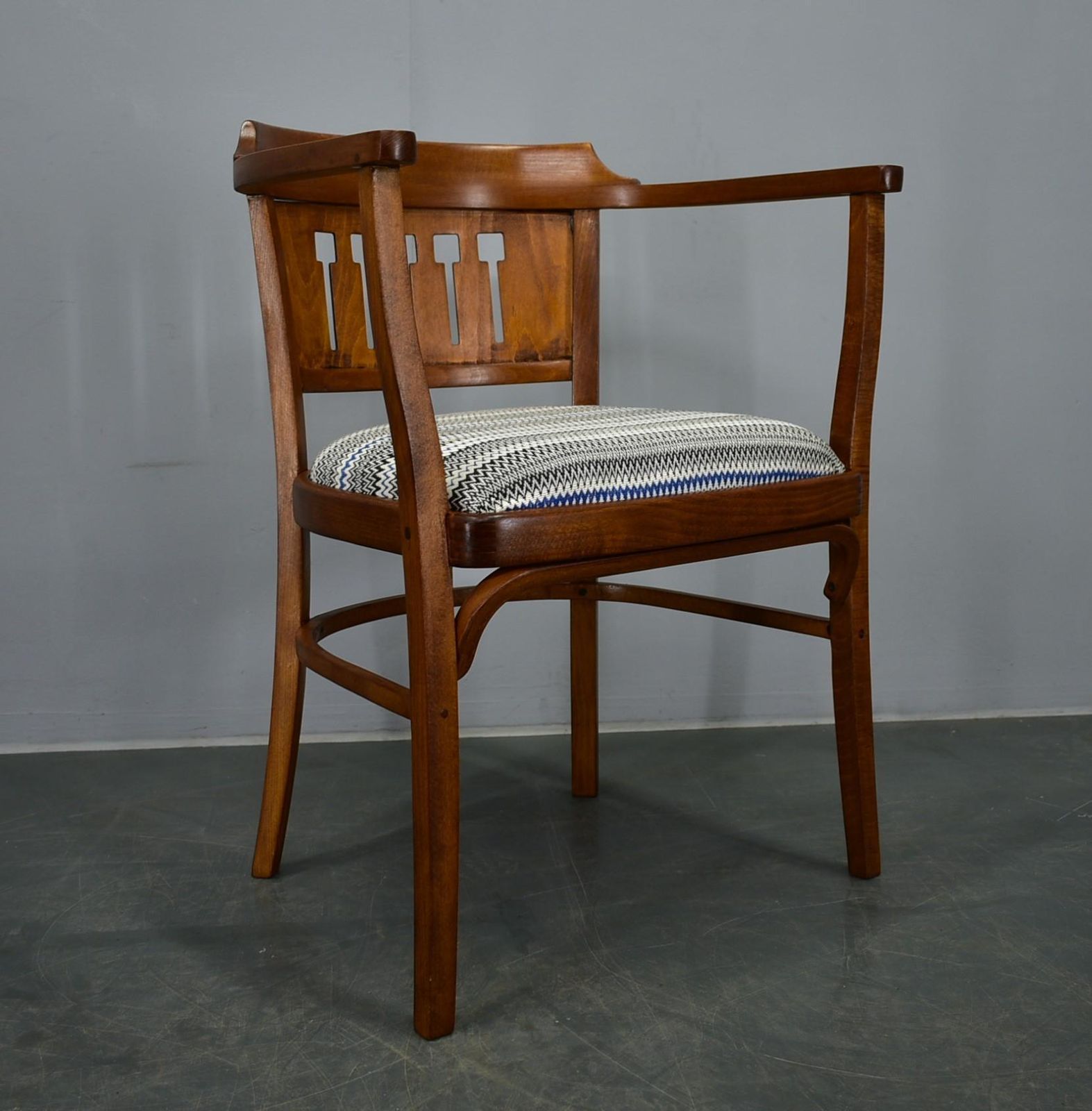 Thonet Armchair By Otto Wagner, 1910s photo vintage