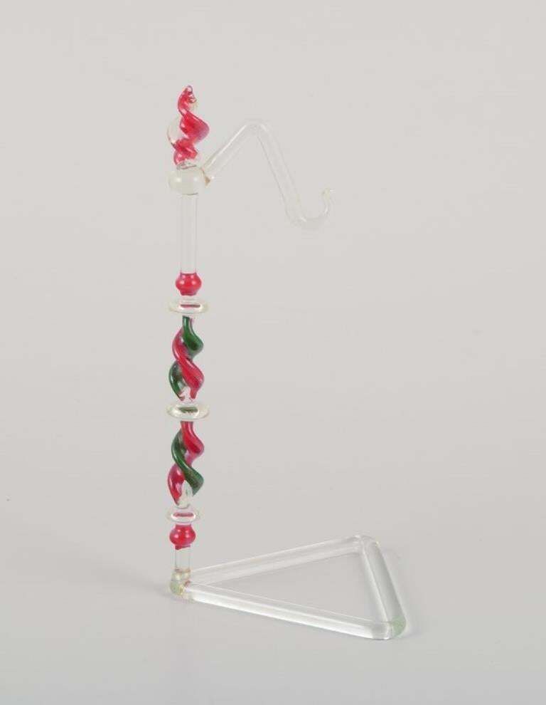 Murano, Italy. Rare Sculpture Of A Parrot Hanging On A Stand. photo vinterior