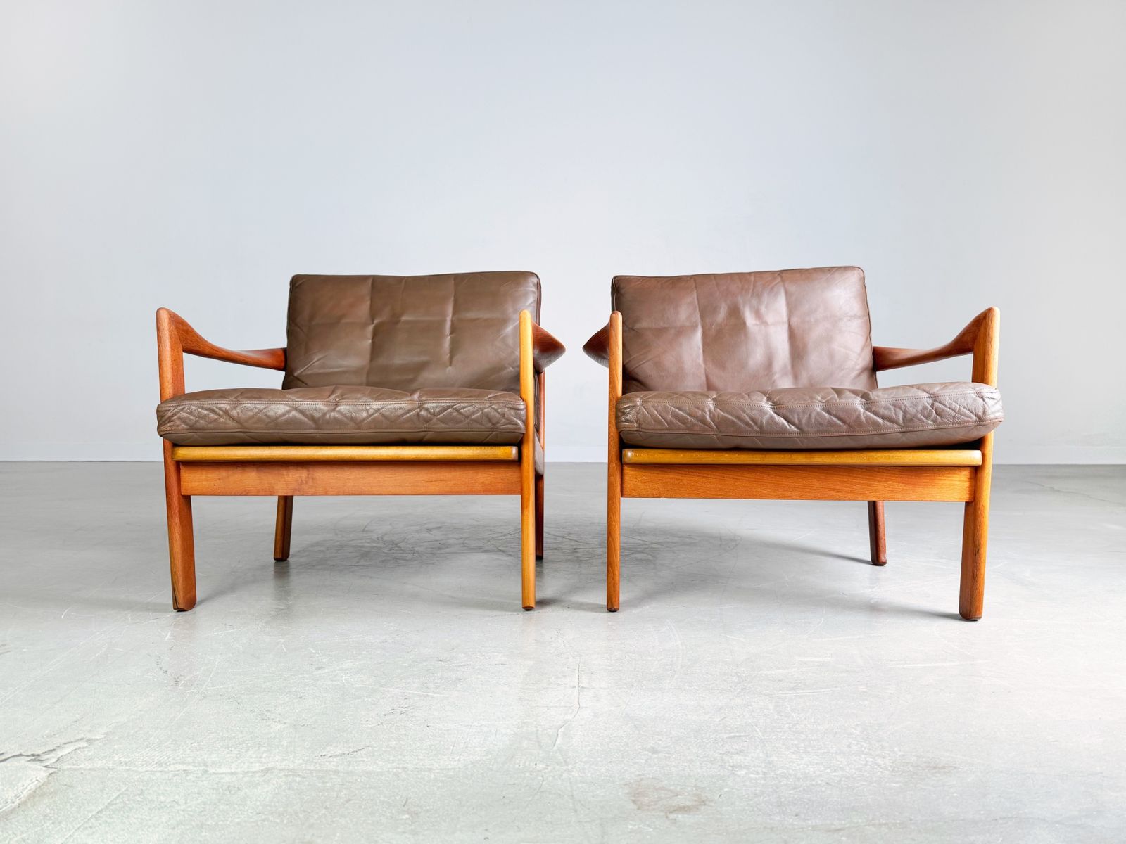 2 Mid Century Armchairs Niels Eilersen Illum Wikkelsø Easy Chair Teak photo furniture