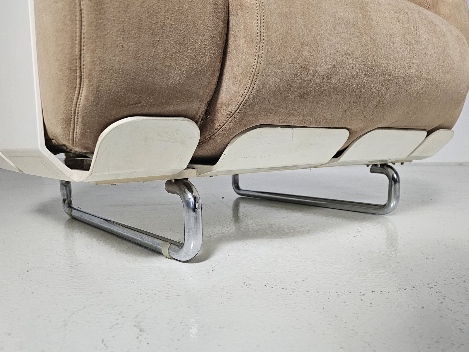 Pair Of Senzafine Lounge Chairs In Original Suede By Eleonore Peduzzi Riva For Zanotta, 1960s photo buy