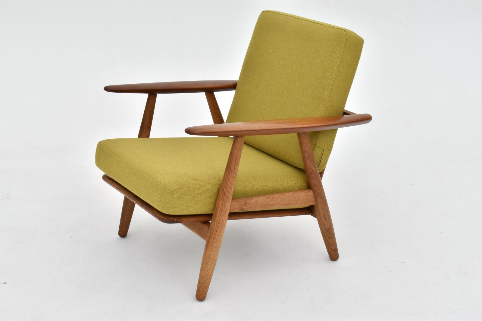 Hans Wegner Ge240 Oak & Teak Cigar Chair For Getama