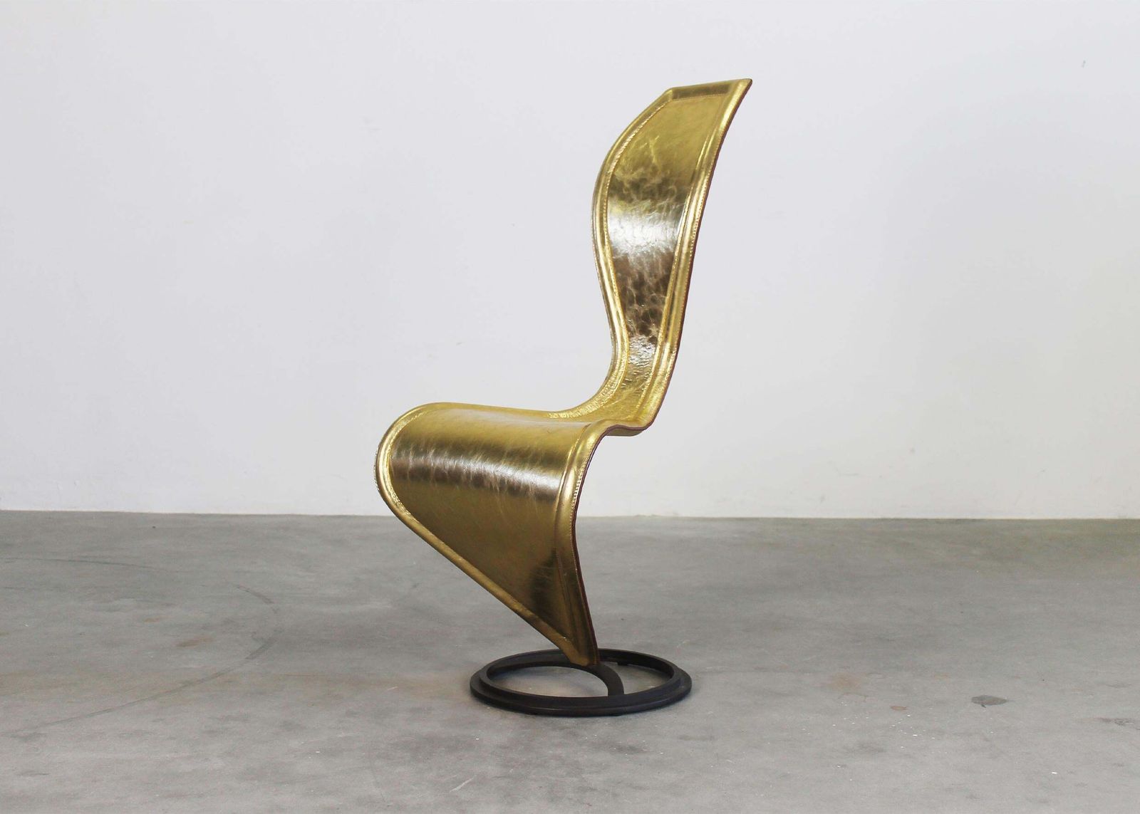 Tom Dixon S Chair In Gold Leather And Metal Structure By Cappellini 2000s photo vinterior