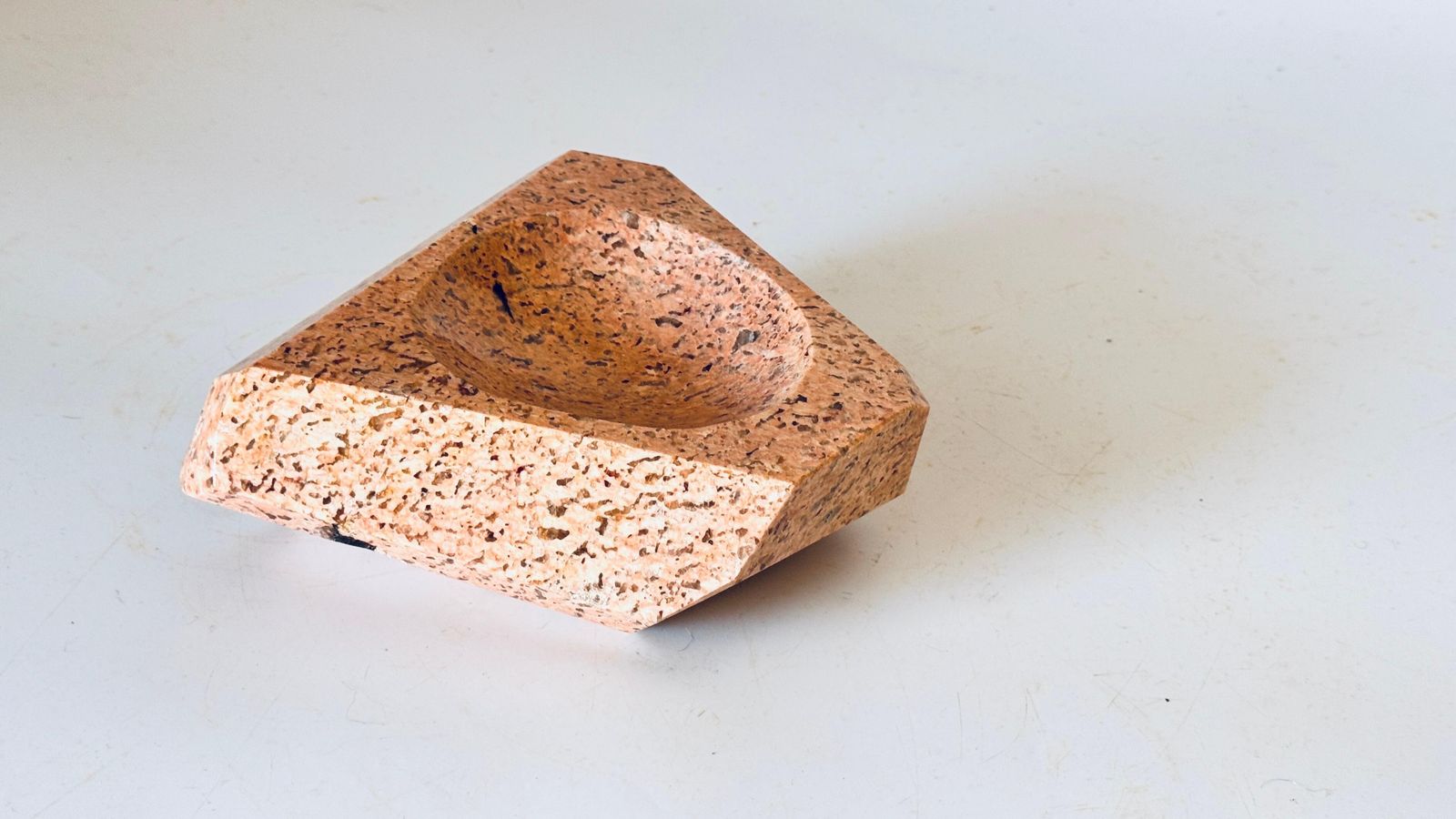 362.0 Heavy Art Deco Ashtray, 1930s, Straight Lines Inspired By Bauhaus Pink Marble photo
