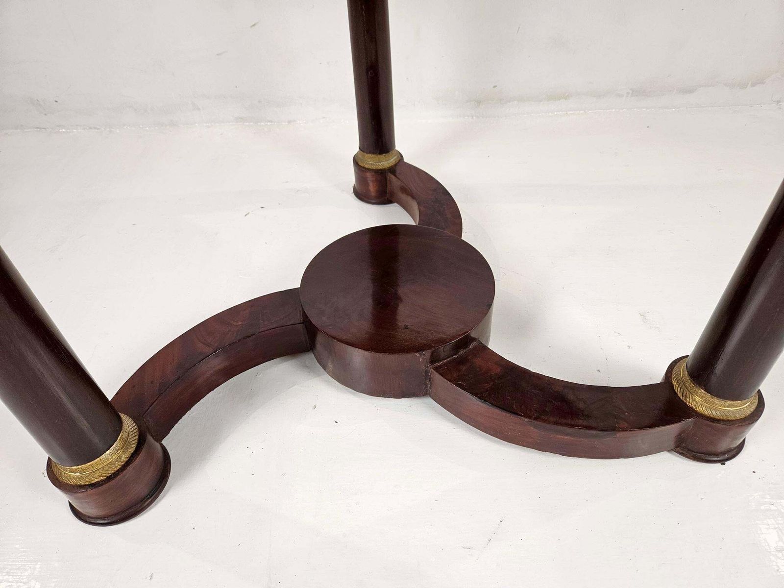 Furniture Empire 19th Century Round Pedestal Table France photo