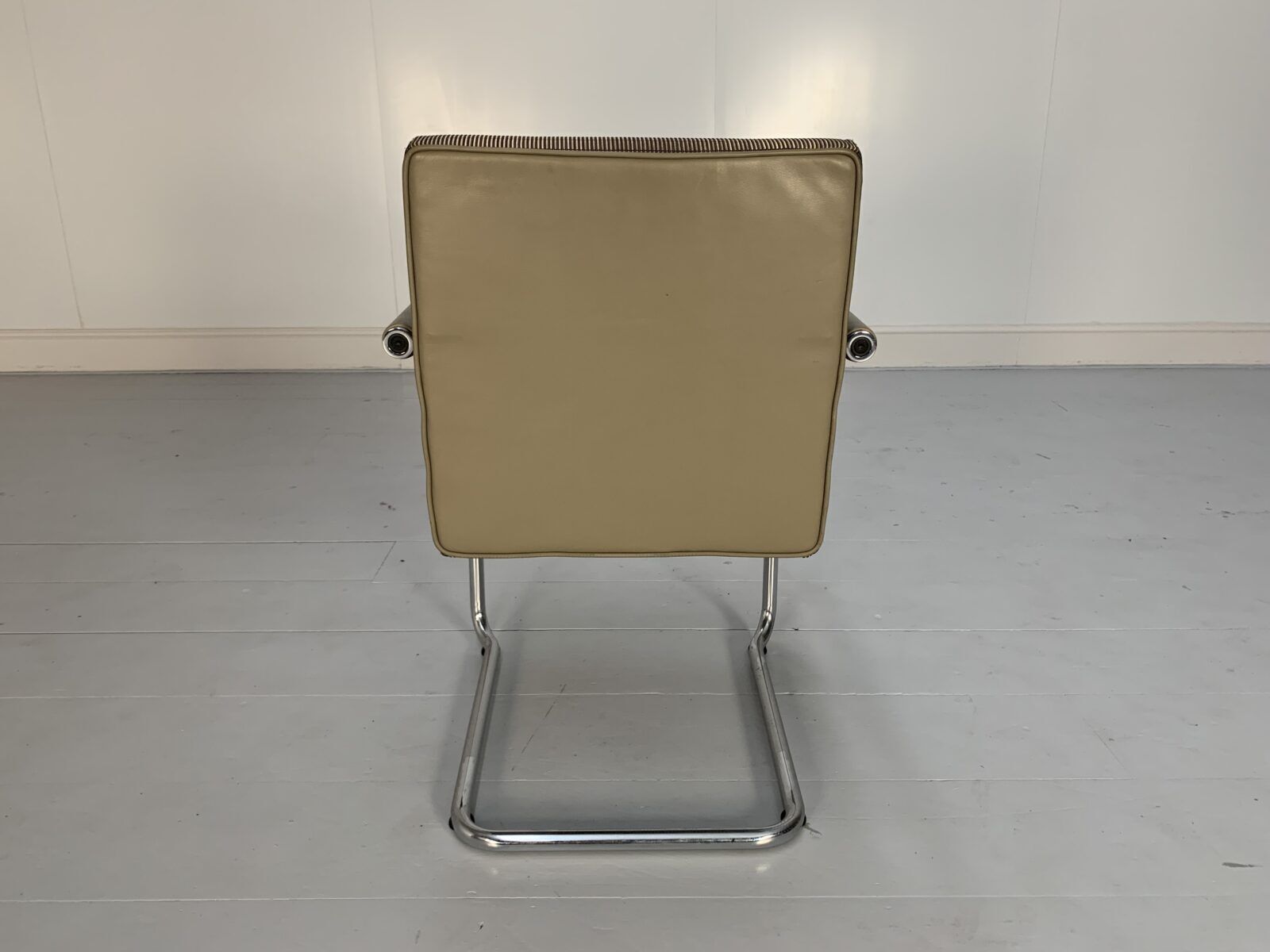 12 Vitra “Visasoft” Dining Meeting Chairs – In Gold Fabric & Leather photo vinterior