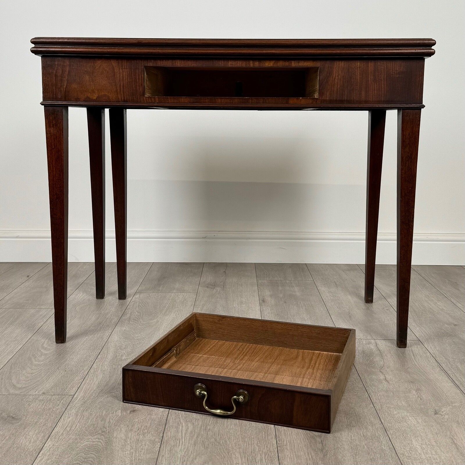 Furniture Antique 19th Century Good Quality Tea Table In Mahogany photo