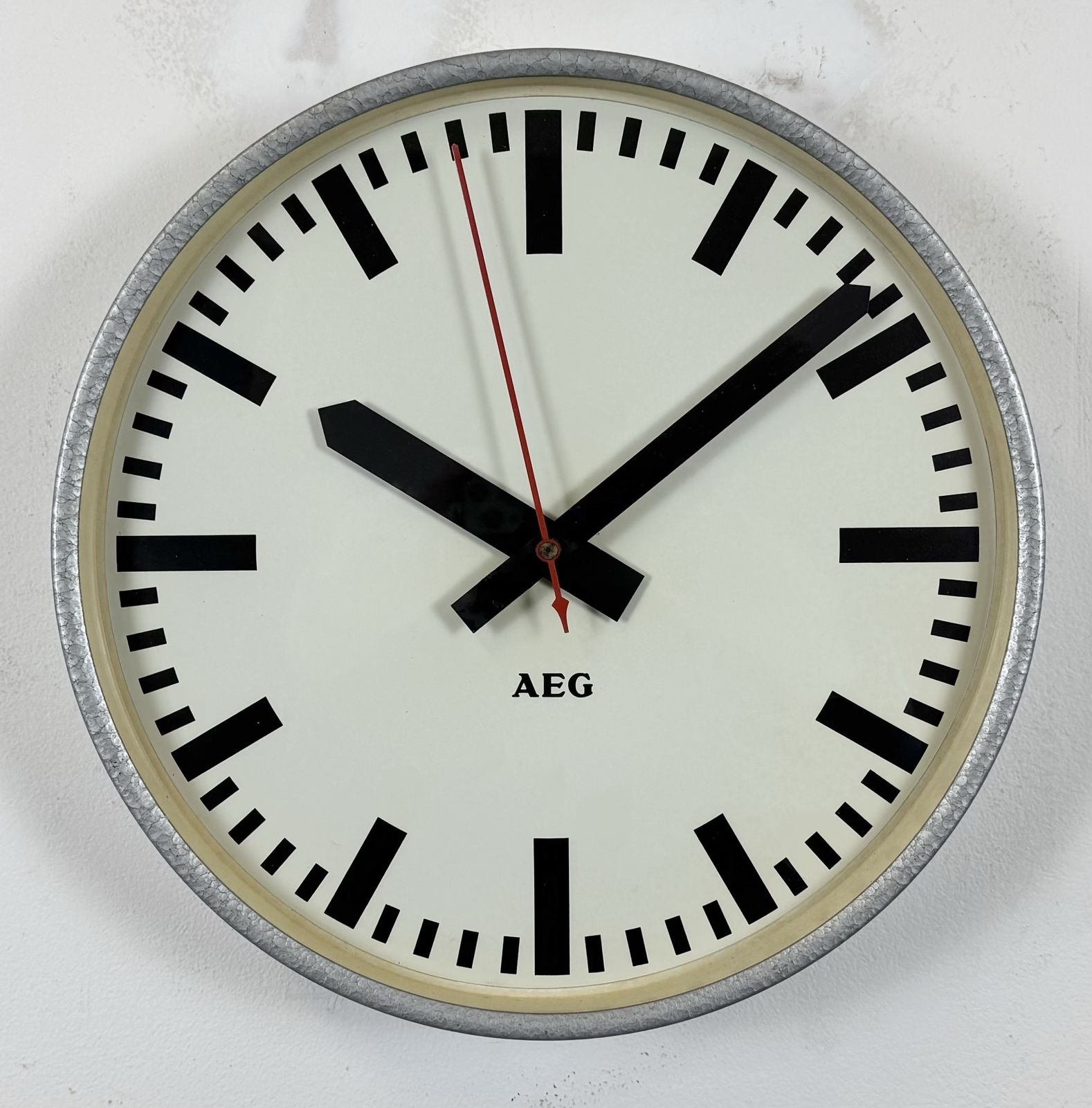 Grey Electric Industrial Station Wall Clock From Aeg, 1960s photo vinterior