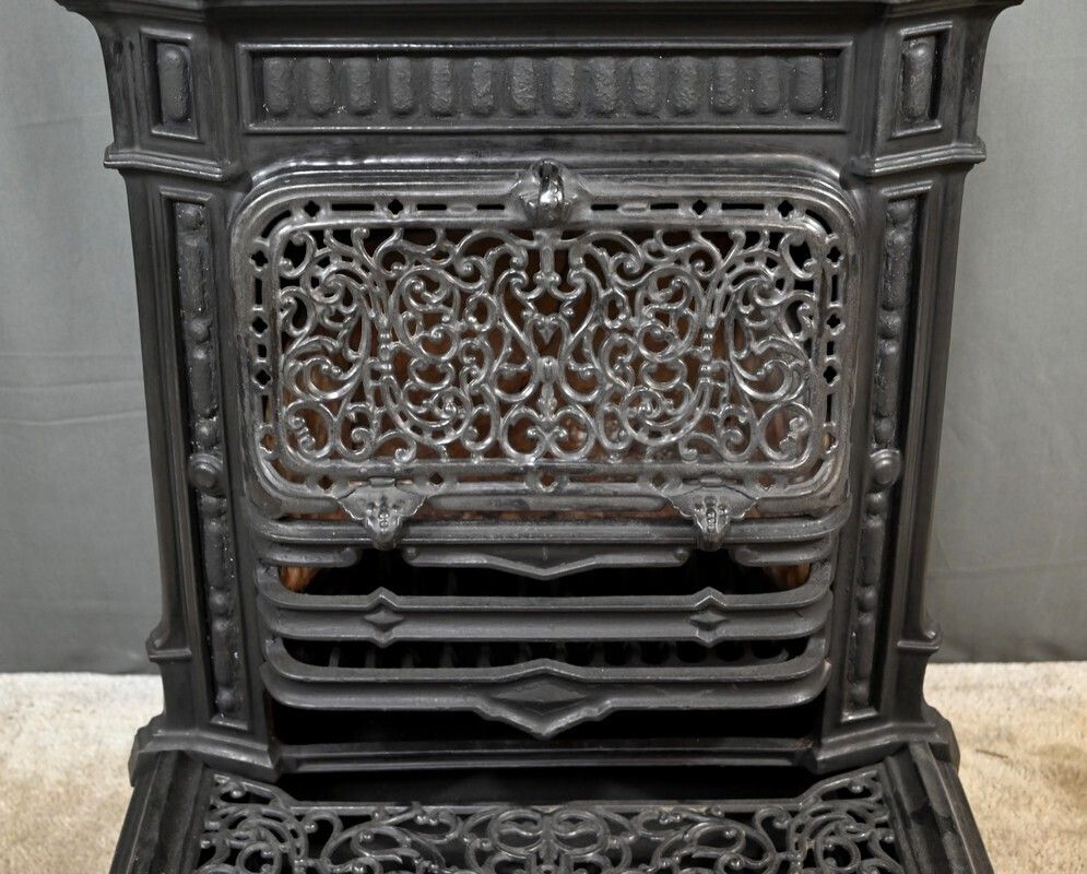Home Fixtures Cast Iron Coal Stove – Early 20th Century photo